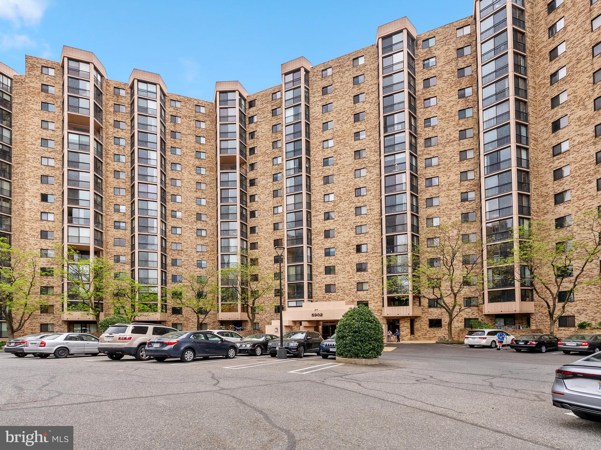 5902 MOUNT EAGLE DRIVE 308