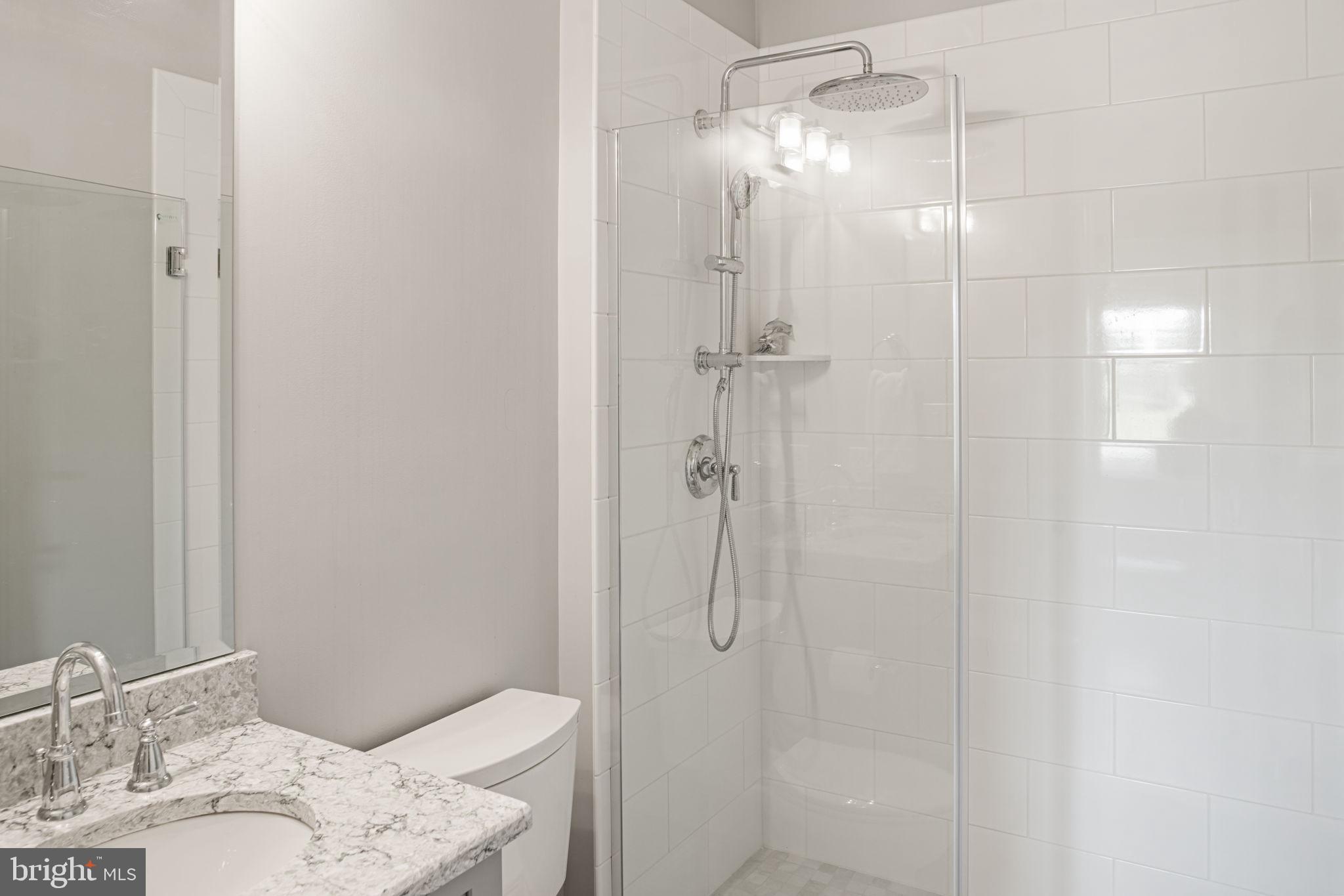 RIVER CROSSING - Residential