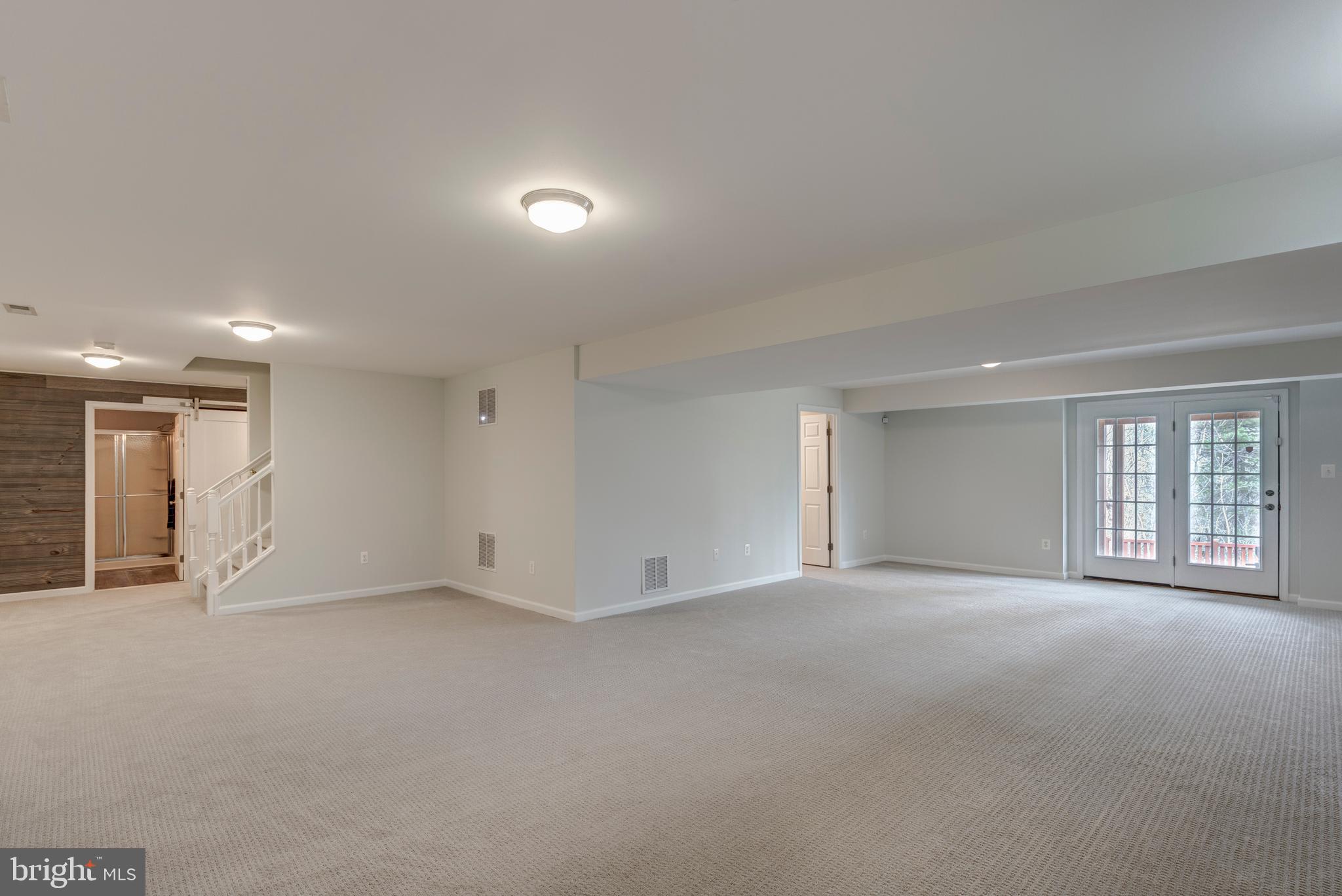 PEMBROOK WOODS - Residential