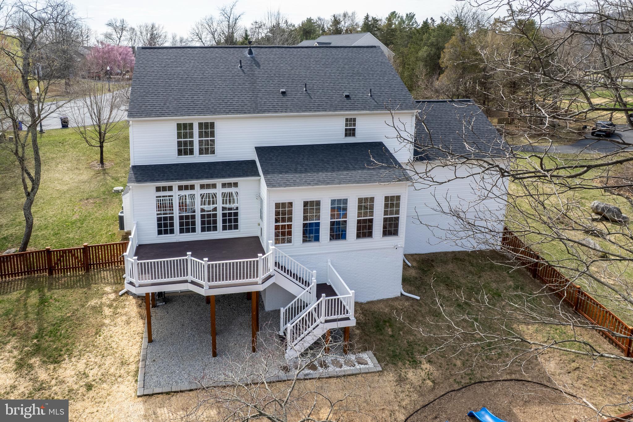 PEMBROOK WOODS - Residential