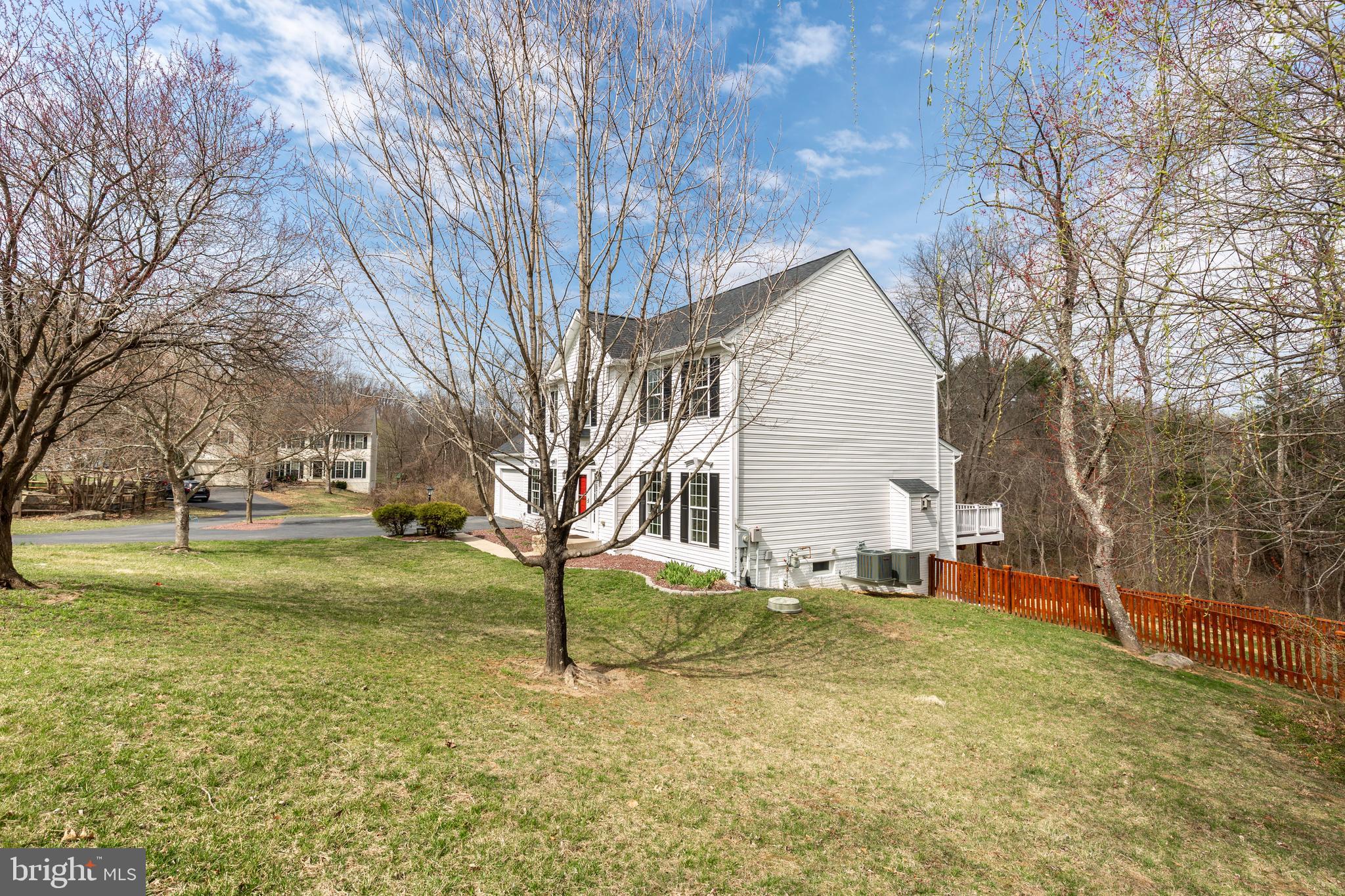 PEMBROOK WOODS - Residential