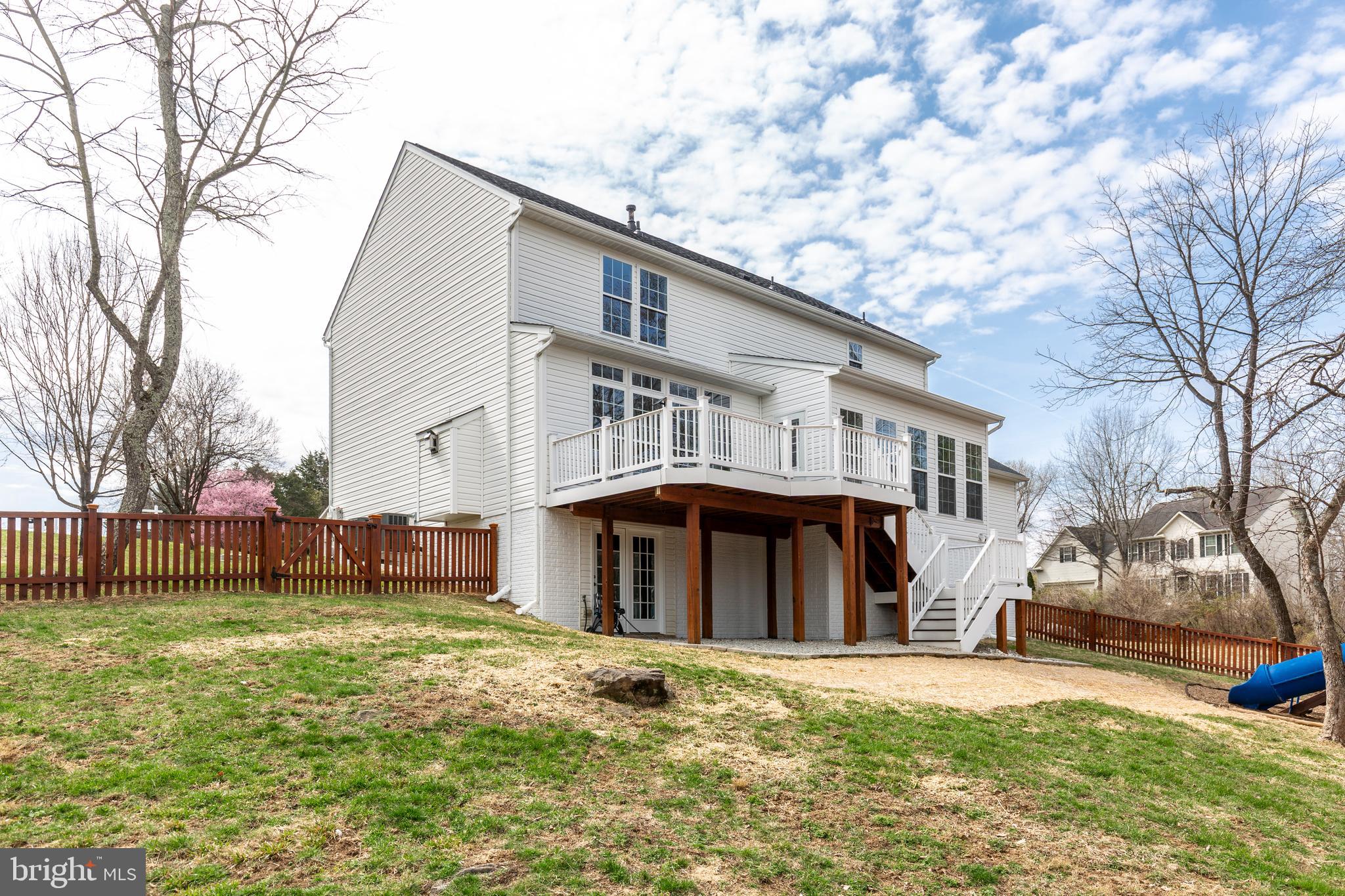 PEMBROOK WOODS - Residential