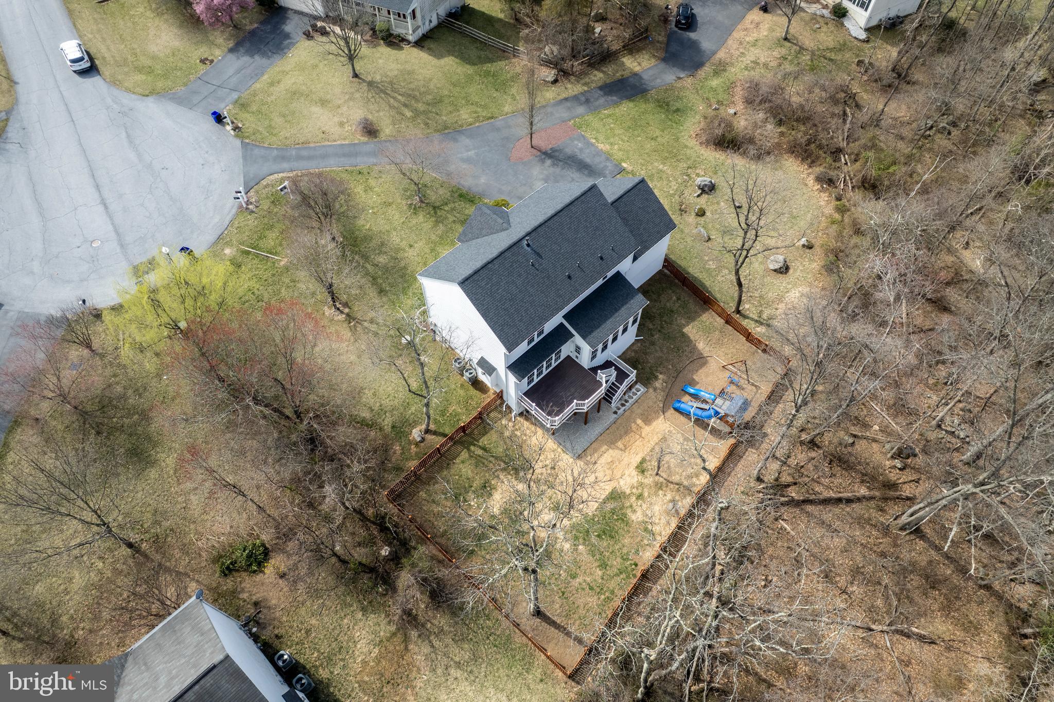 PEMBROOK WOODS - Residential