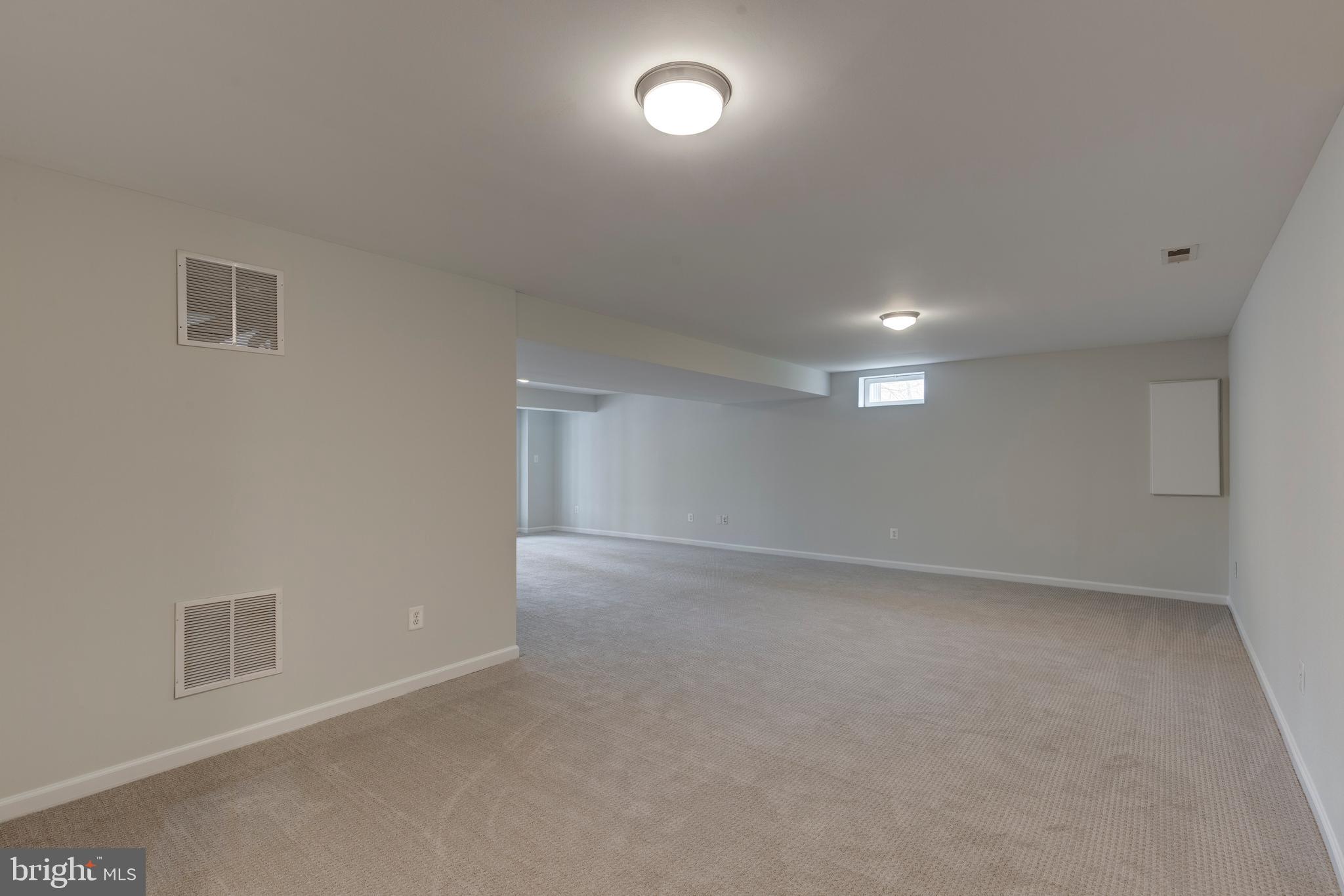 PEMBROOK WOODS - Residential