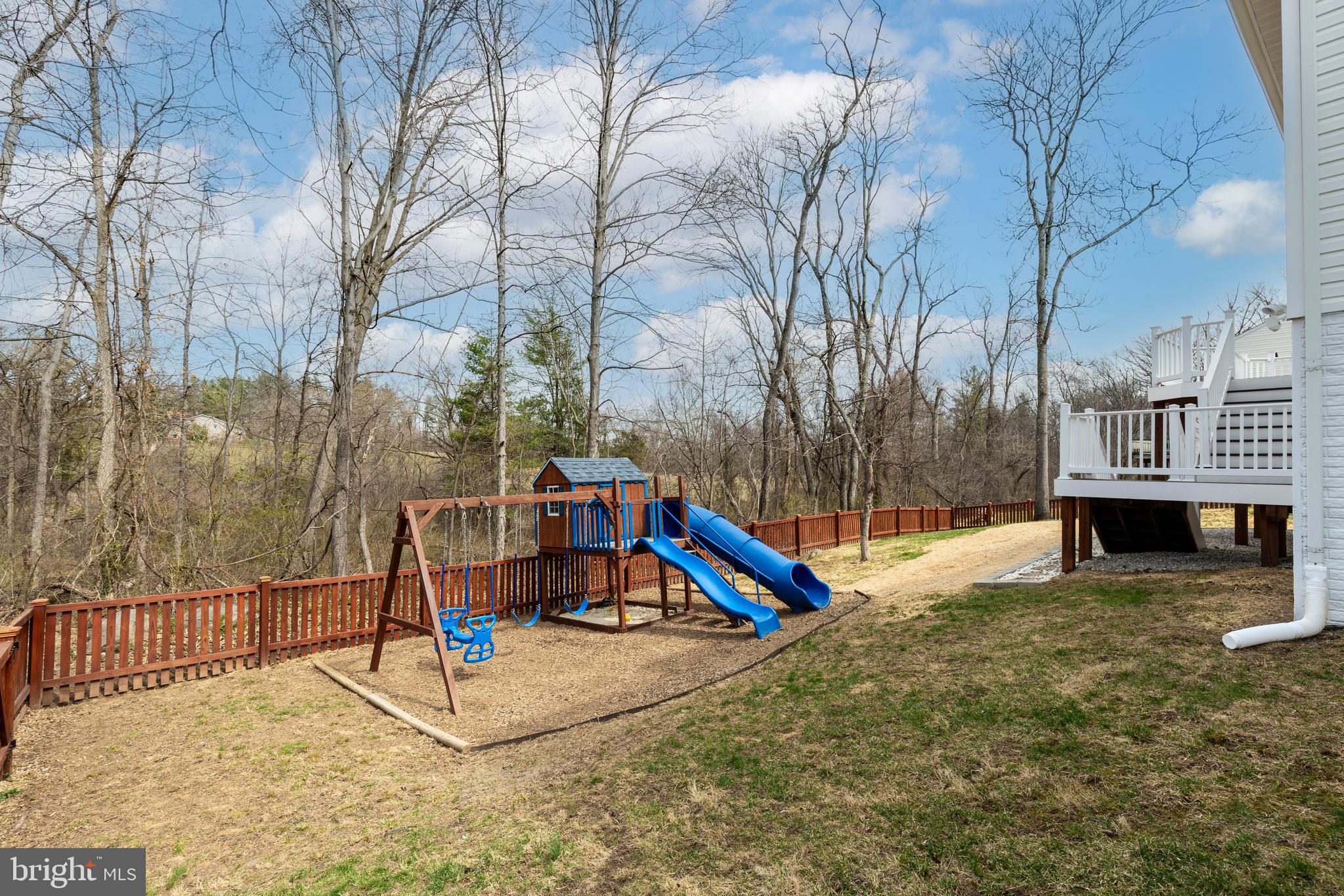 PEMBROOK WOODS - Residential