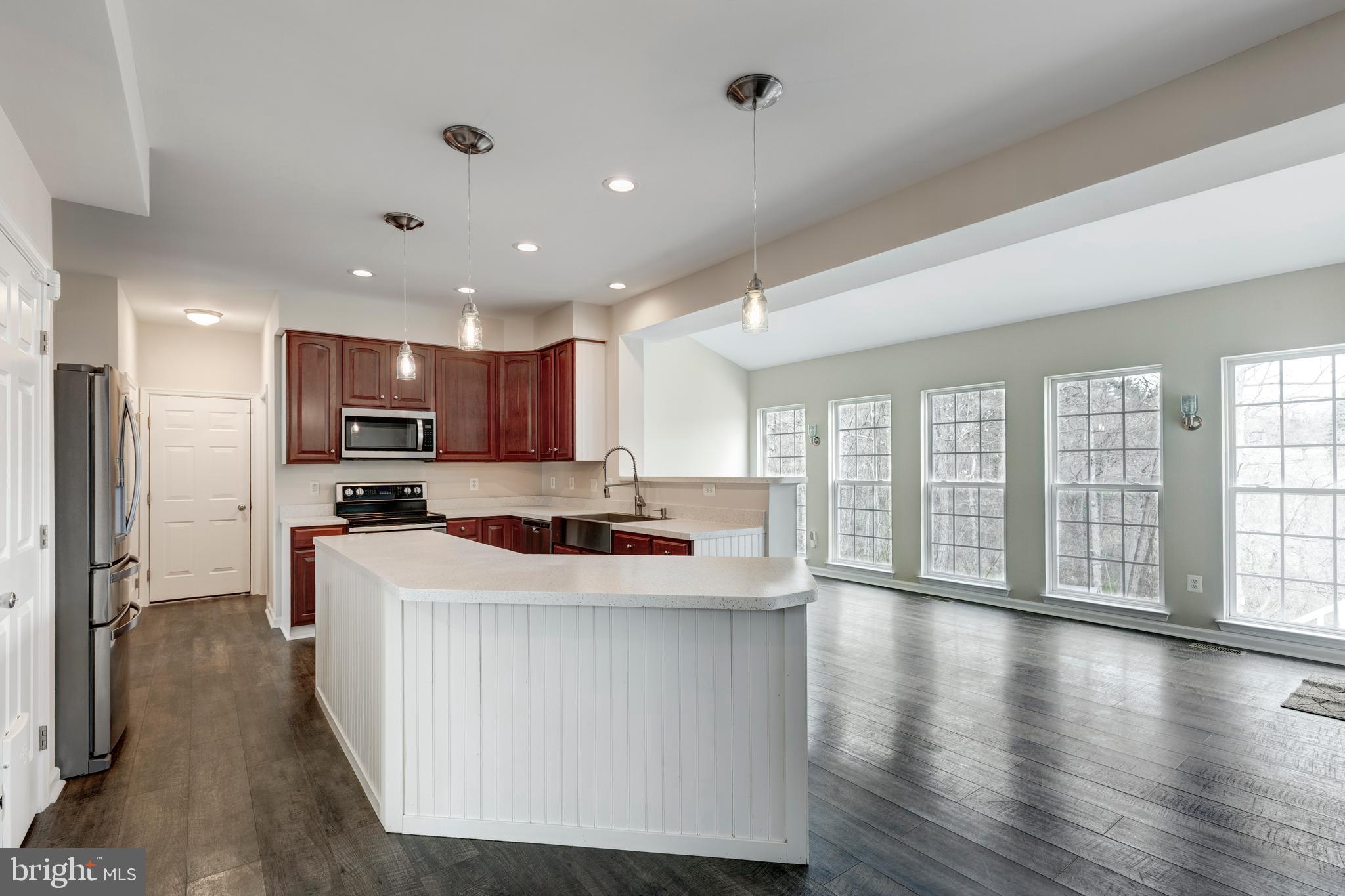 PEMBROOK WOODS - Residential