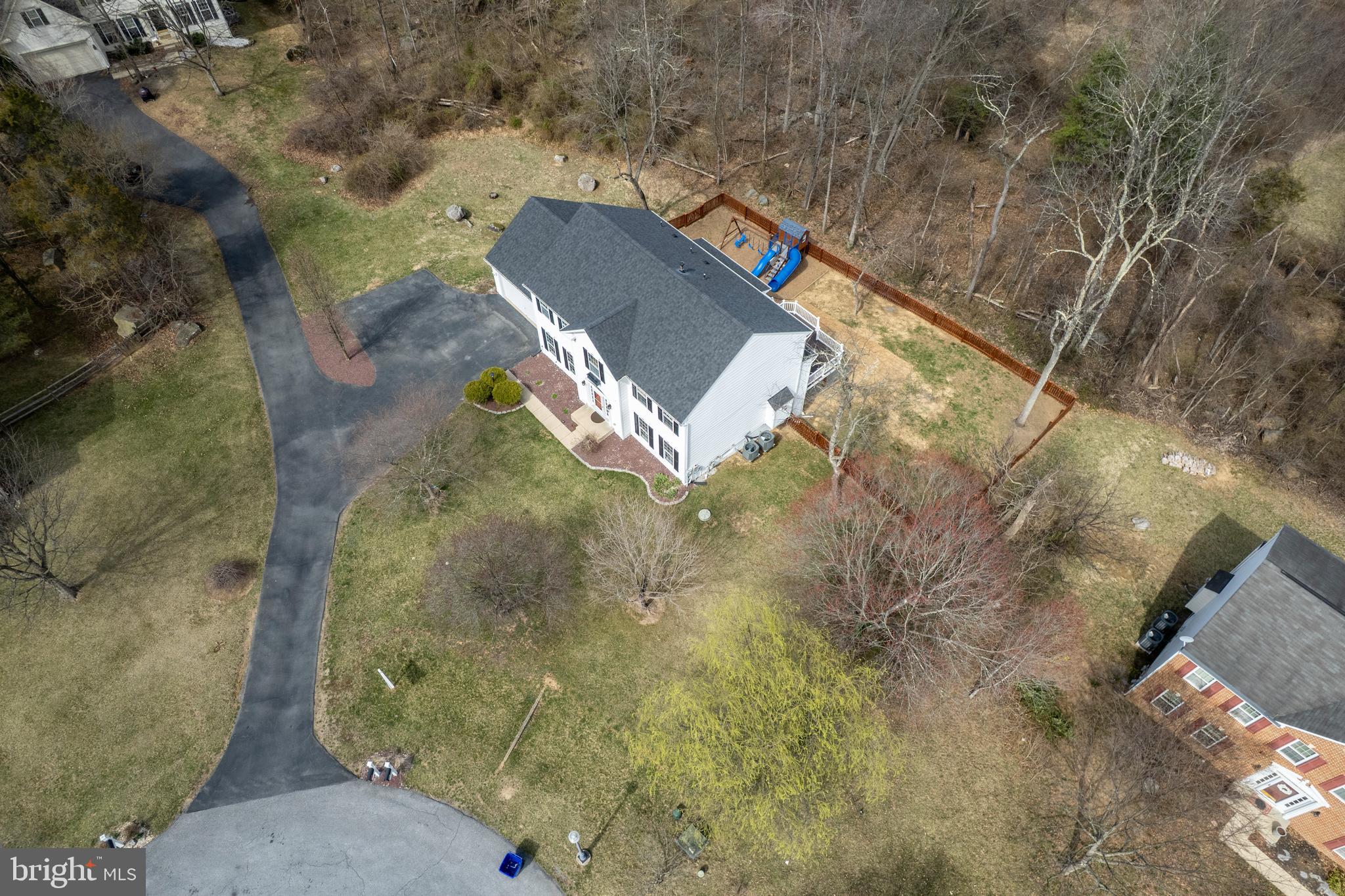 PEMBROOK WOODS - Residential