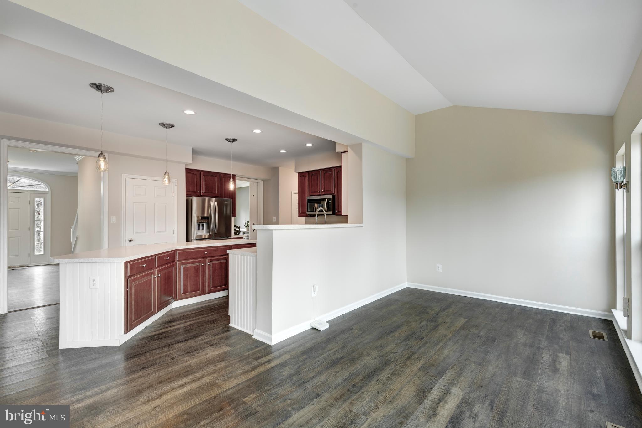 PEMBROOK WOODS - Residential