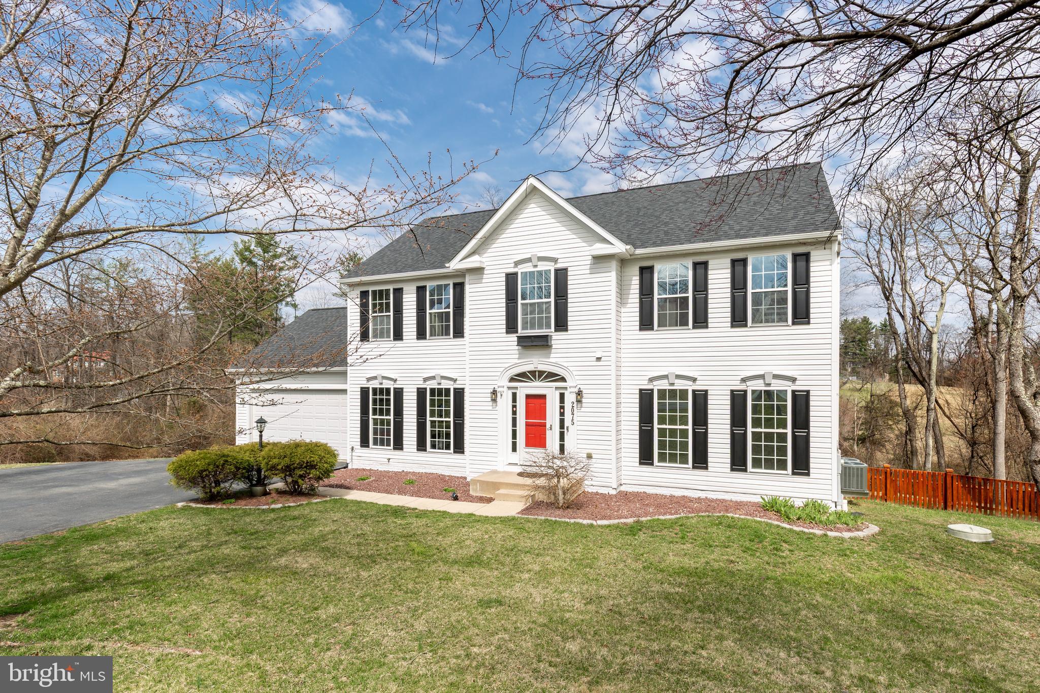 PEMBROOK WOODS - Residential