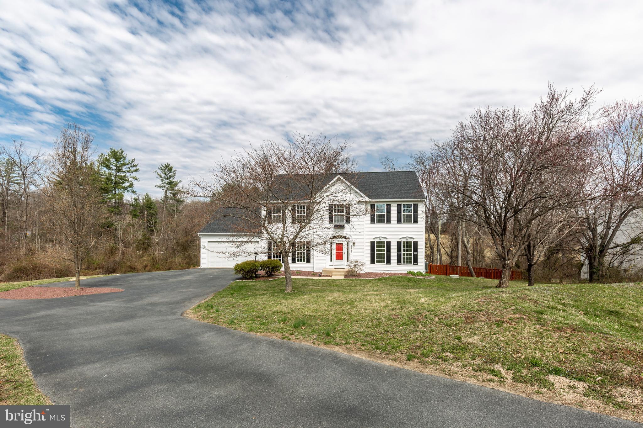 PEMBROOK WOODS - Residential