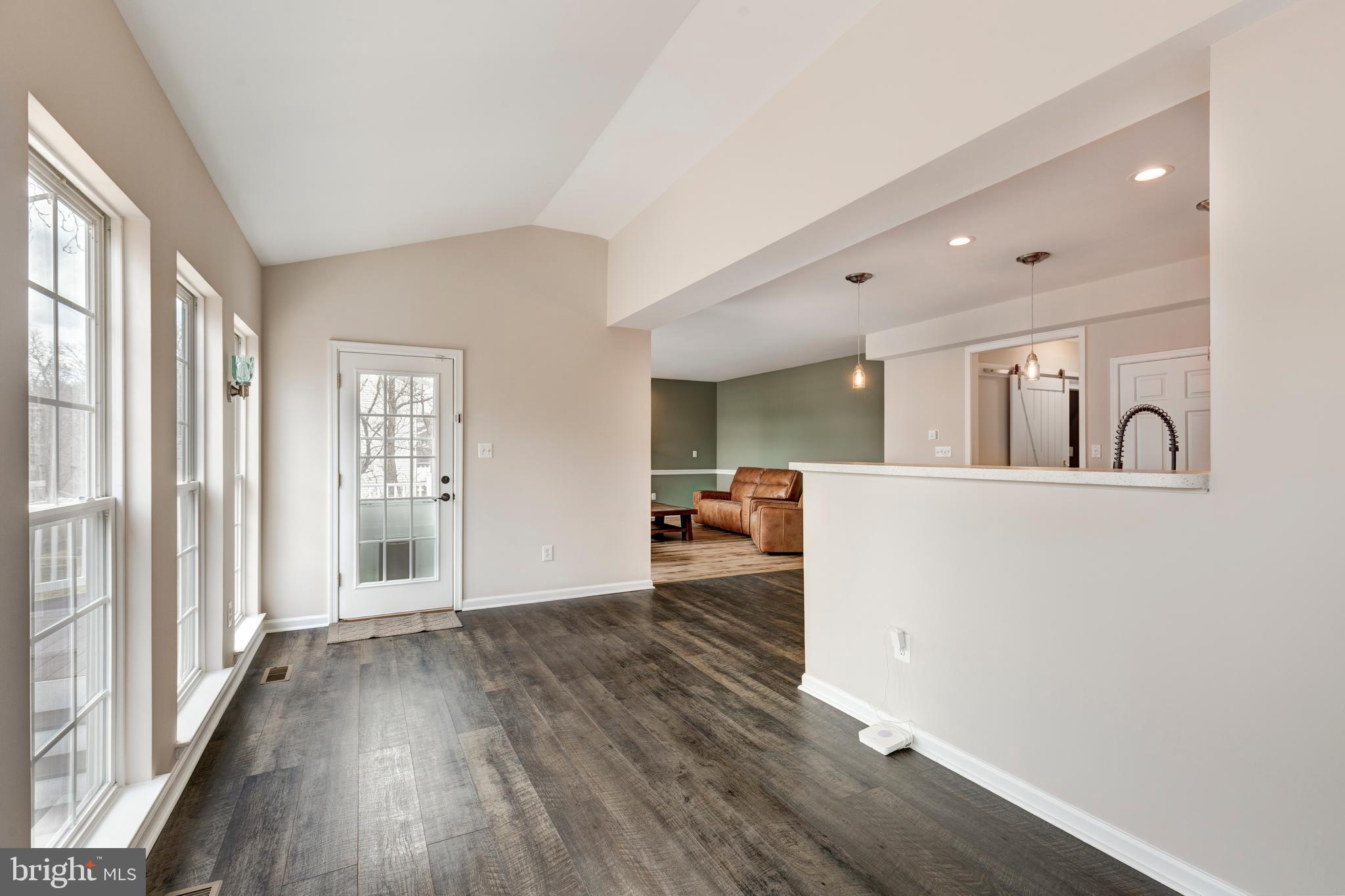 PEMBROOK WOODS - Residential