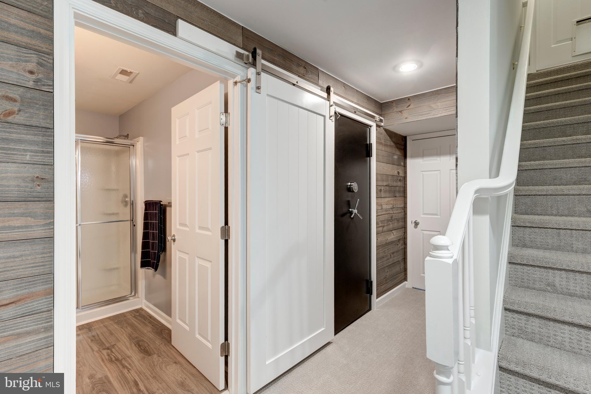 PEMBROOK WOODS - Residential