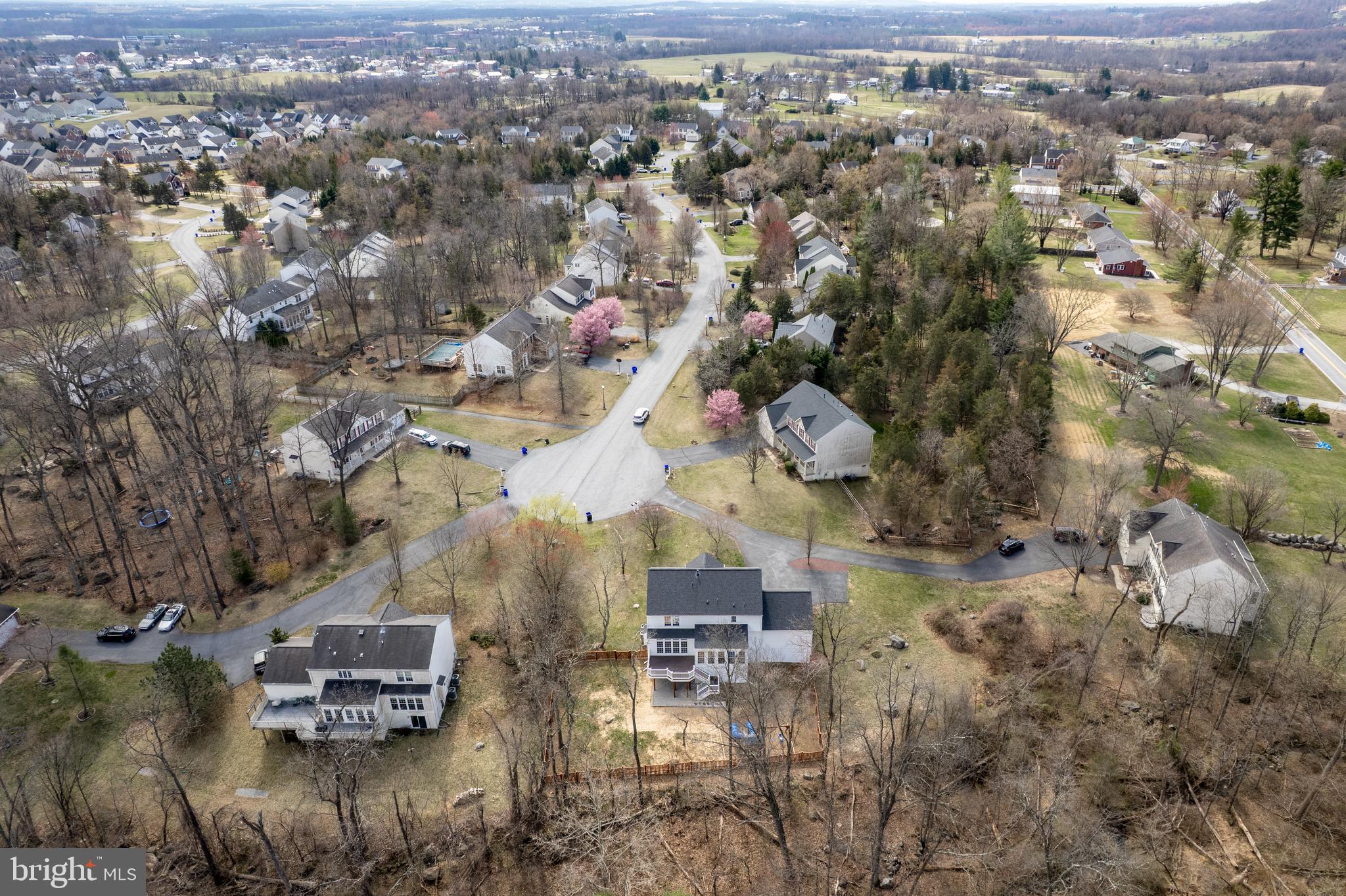 PEMBROOK WOODS - Residential