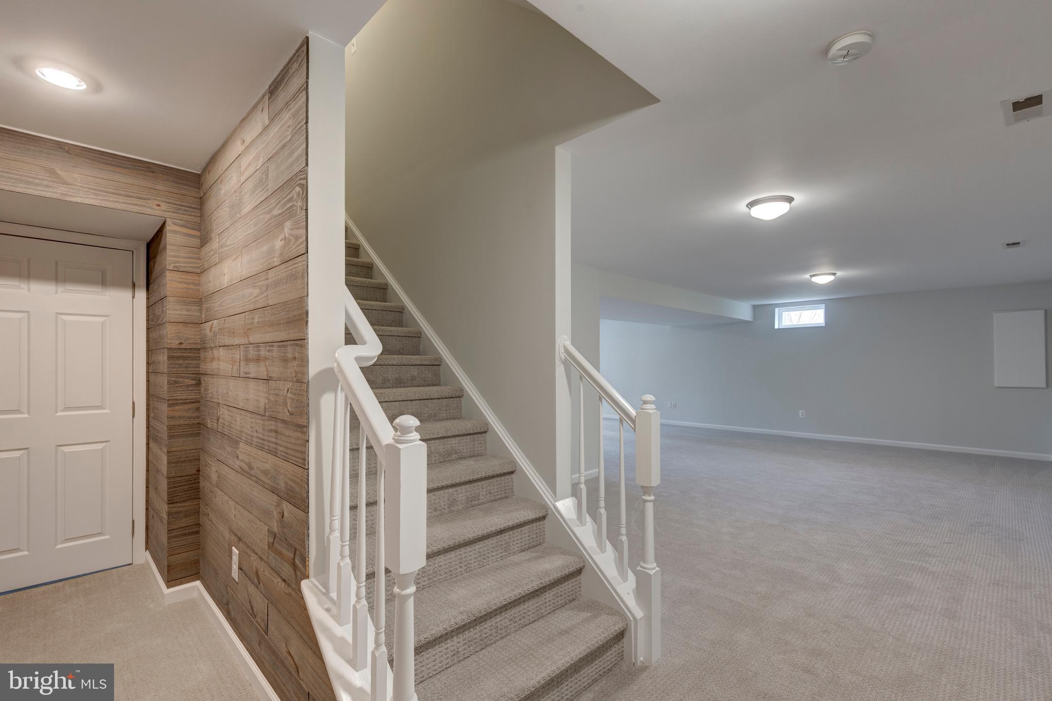 PEMBROOK WOODS - Residential