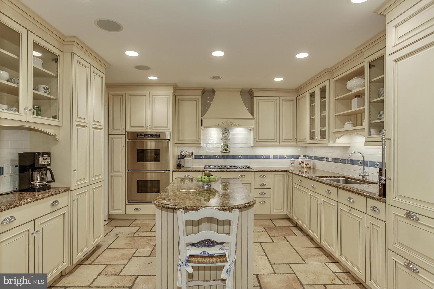 WESTMORELAND HILLS - Residential