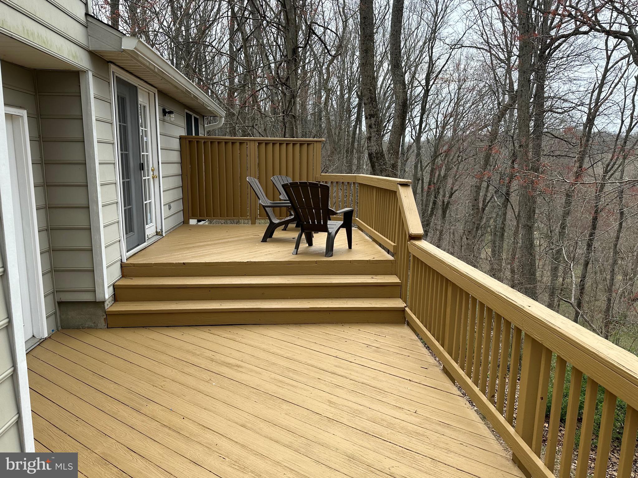 CLARY'S FOREST - Residential Lease