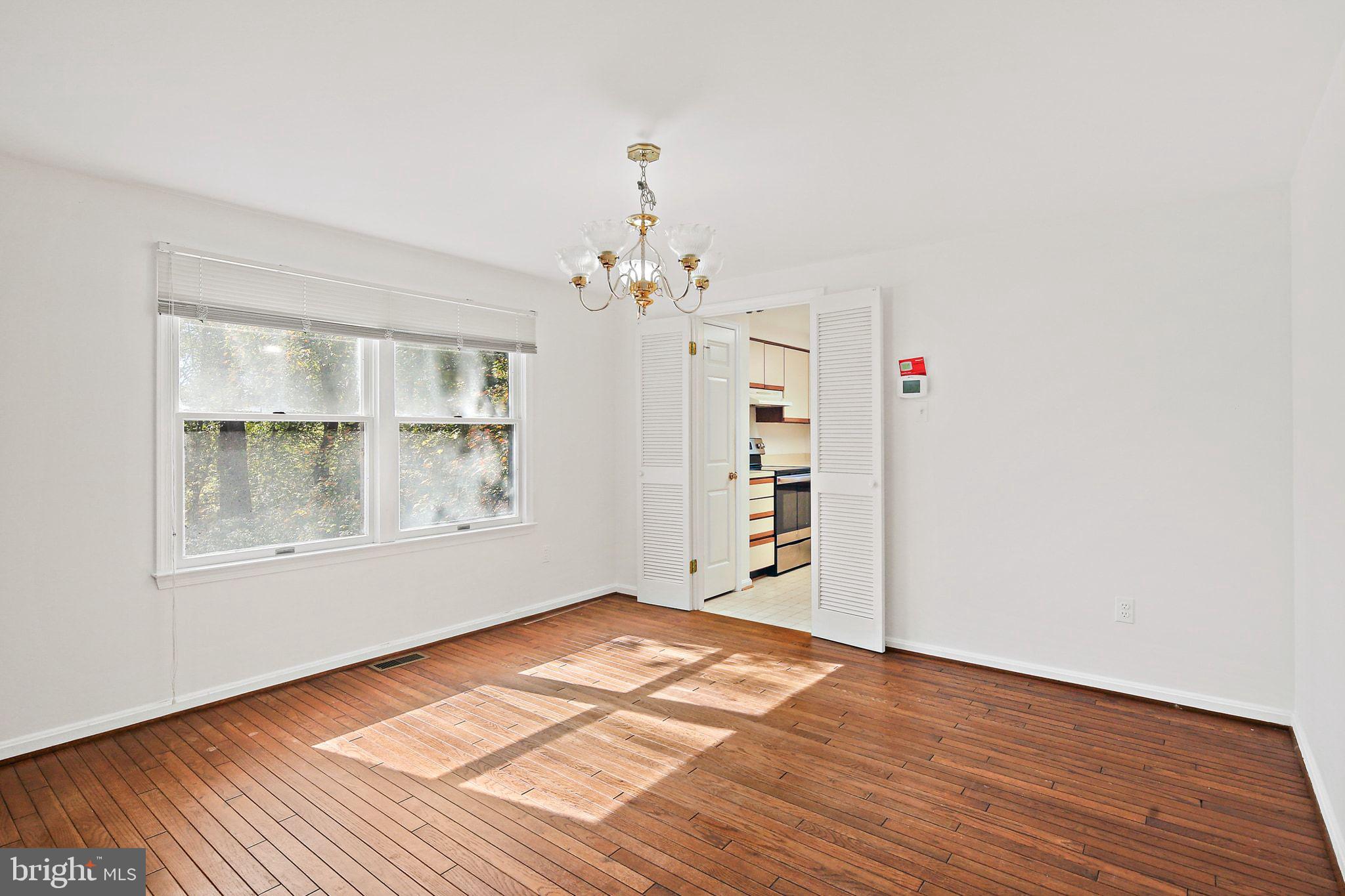 CLARY'S FOREST - Residential Lease