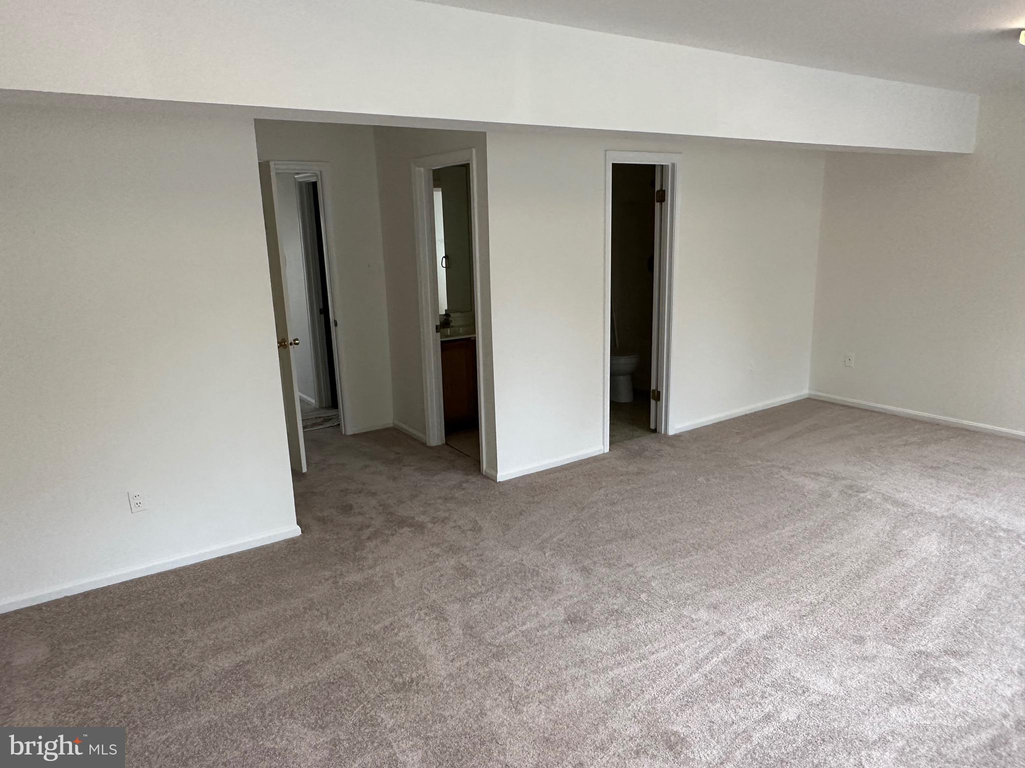 CLARY'S FOREST - Residential Lease