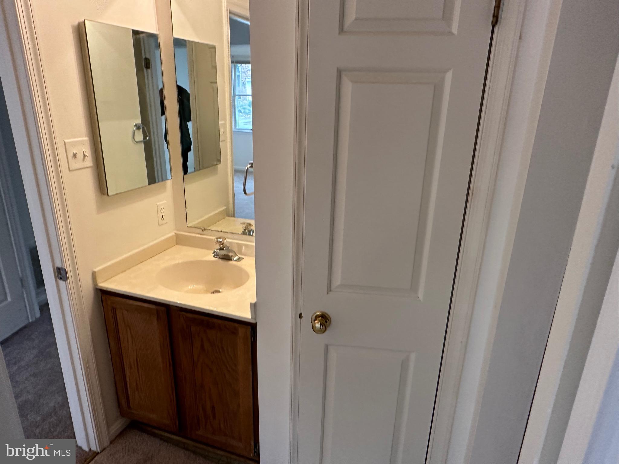 CLARY'S FOREST - Residential Lease