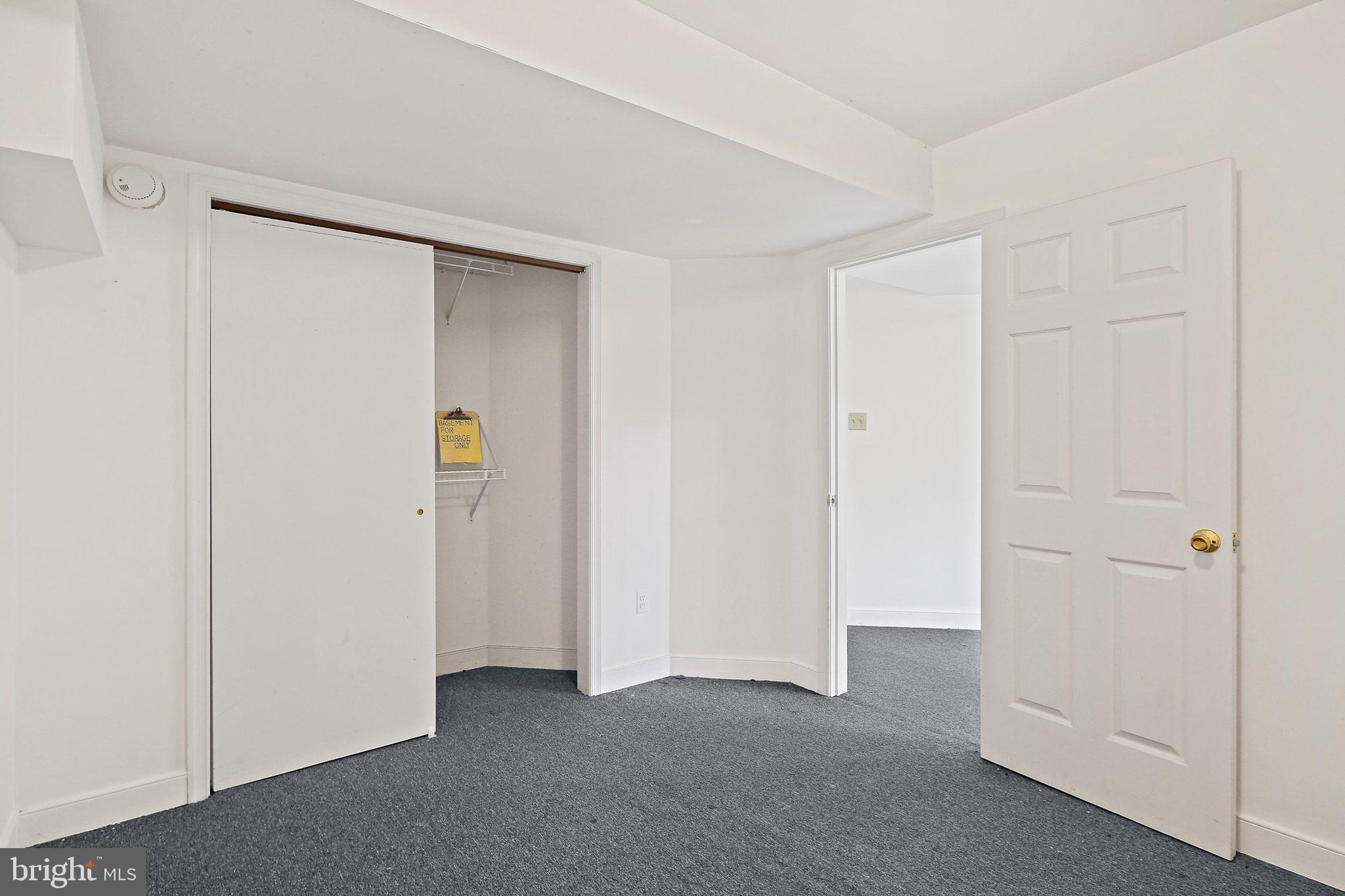 CLARY'S FOREST - Residential Lease