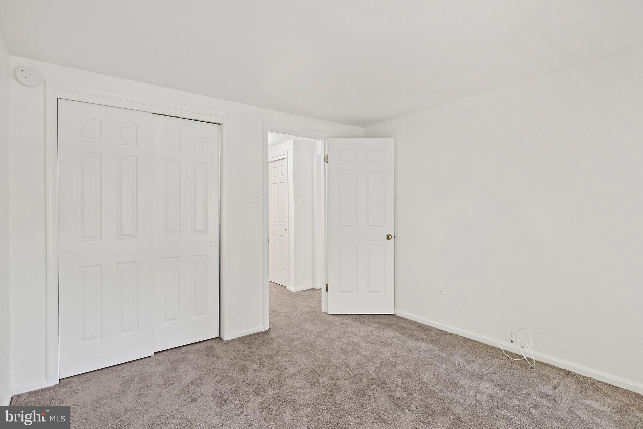 CLARY'S FOREST - Residential Lease