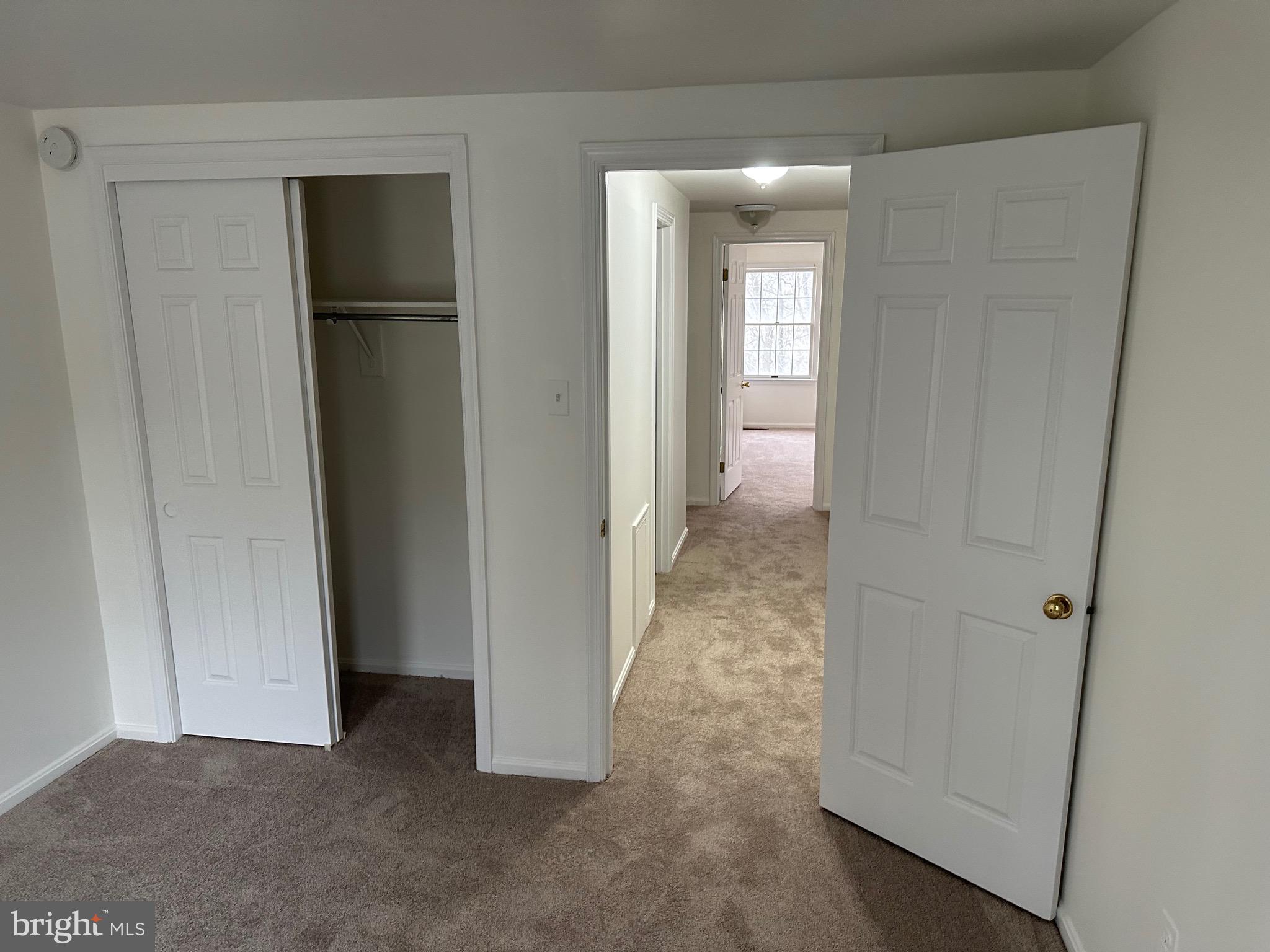 CLARY'S FOREST - Residential Lease