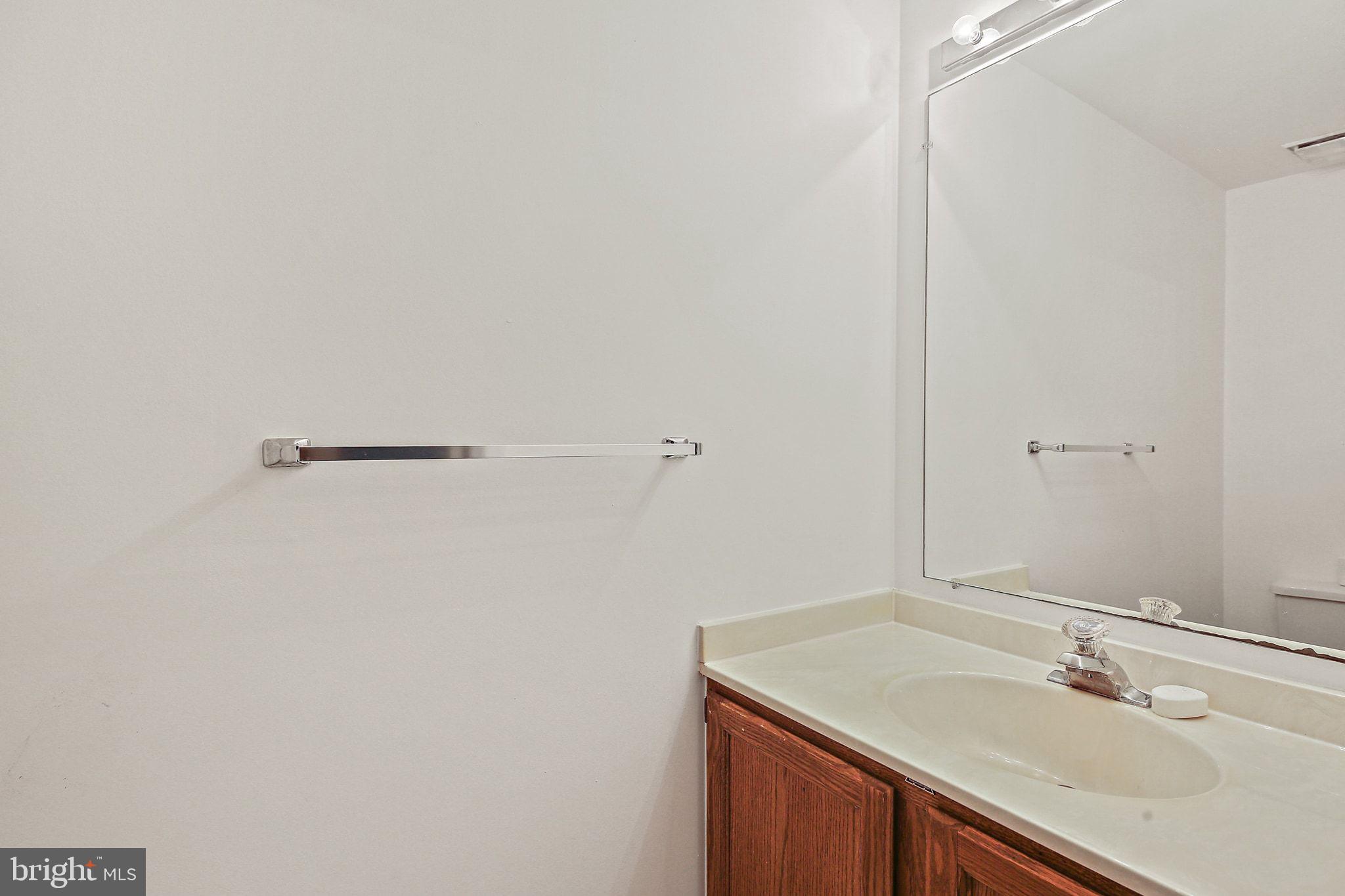 CLARY'S FOREST - Residential Lease