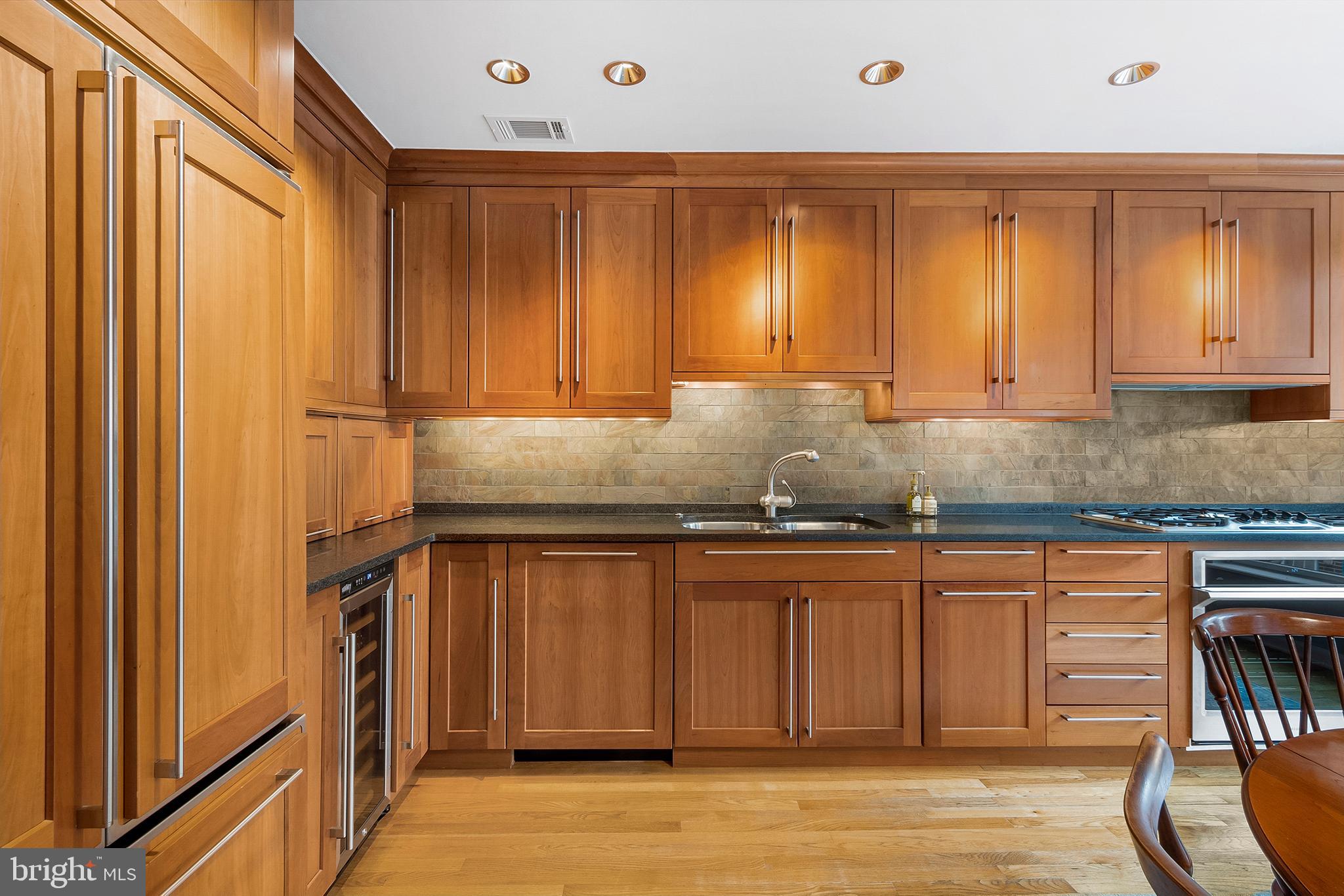 GRADUATE HOSPITAL - Residential