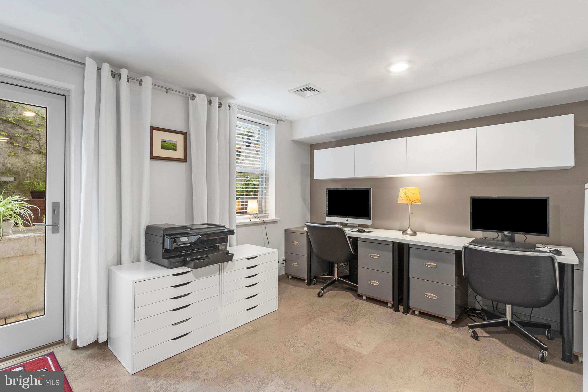 GRADUATE HOSPITAL - Residential