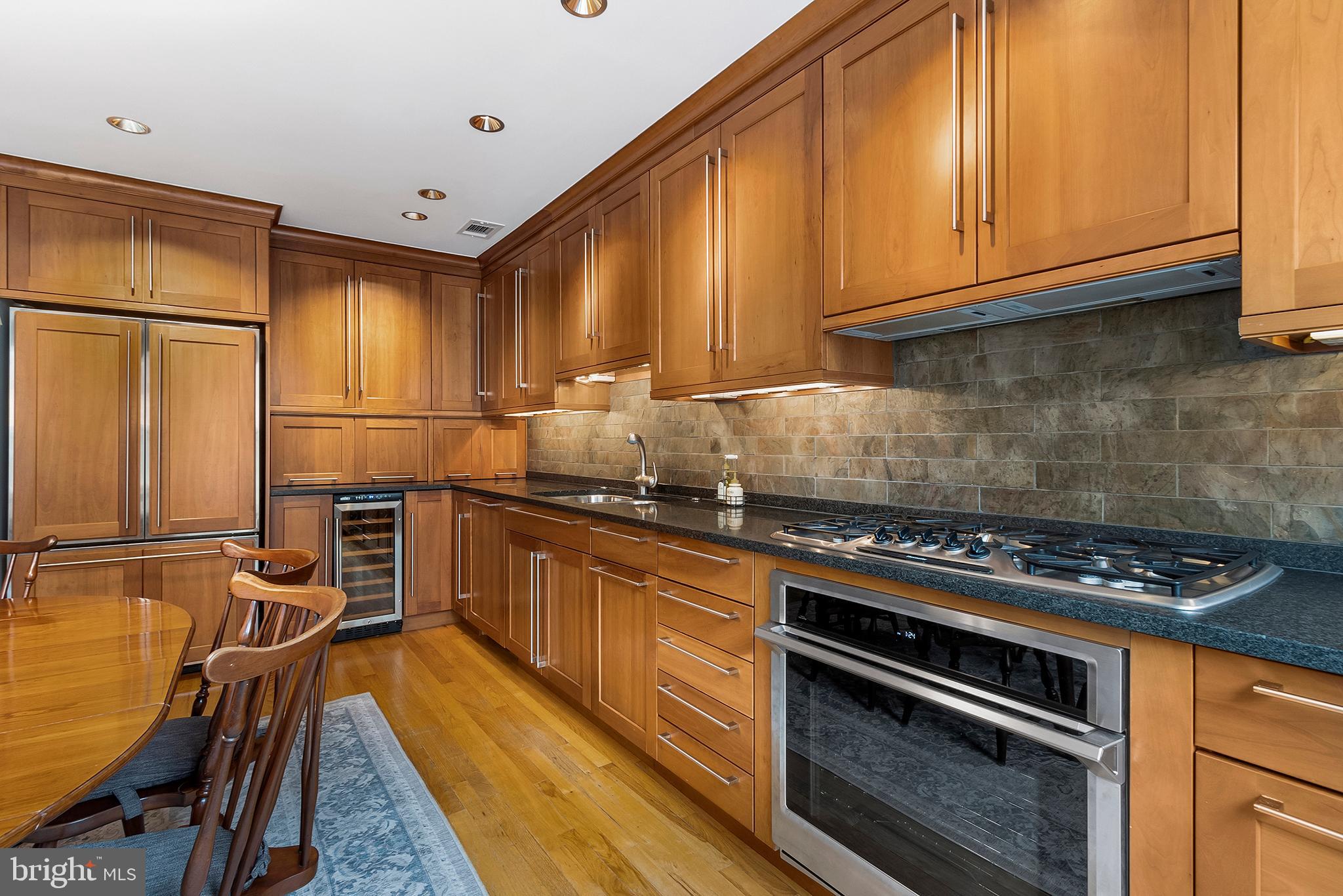 GRADUATE HOSPITAL - Residential