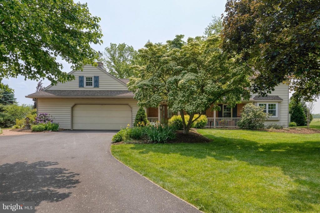 Photo of 3020 SHENCK RD, MANHEIM, PA 17545 (MLS # PALA2033458)