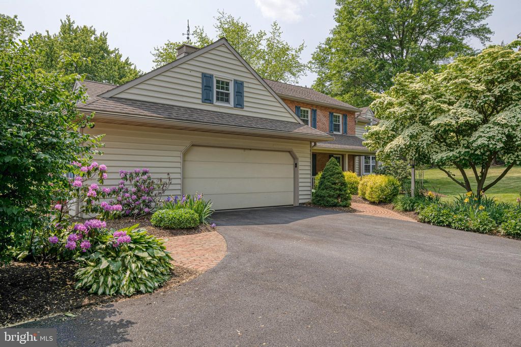 Photo of 3020 SHENCK RD, MANHEIM, PA 17545 (MLS # PALA2033458)