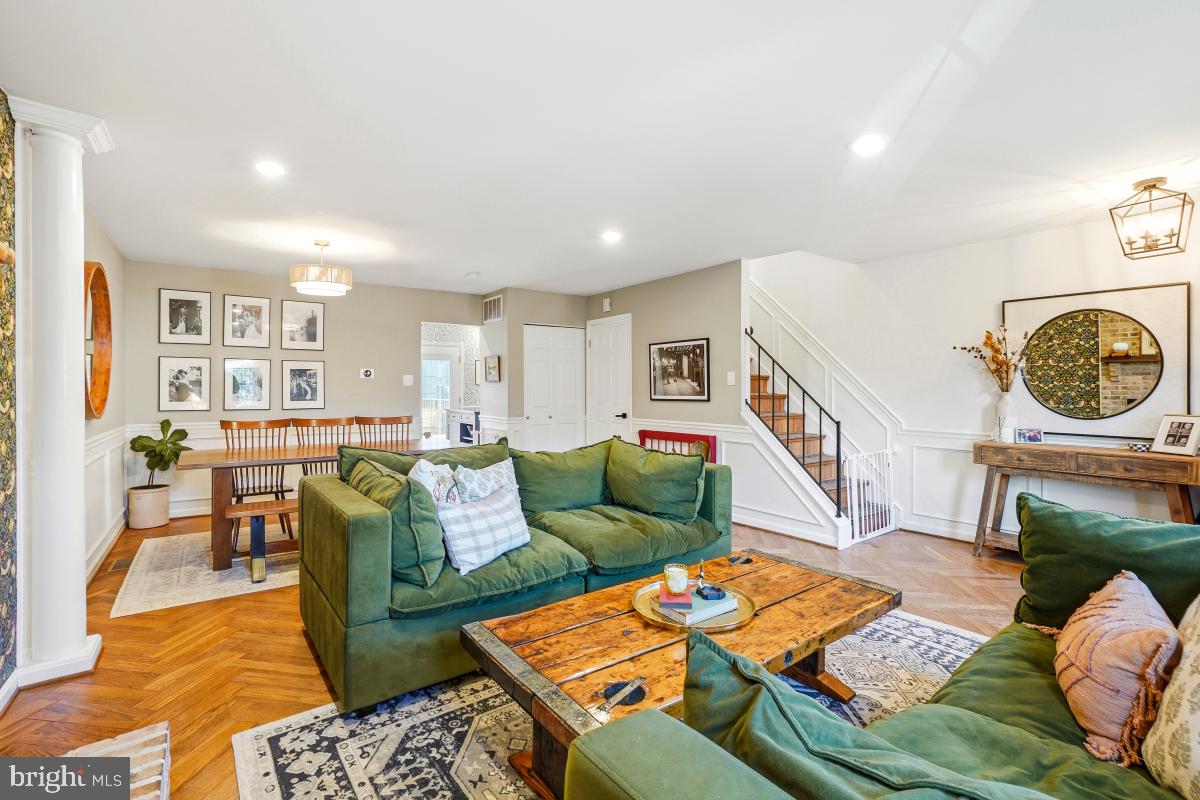 RICHARDSON MEWS - Residential