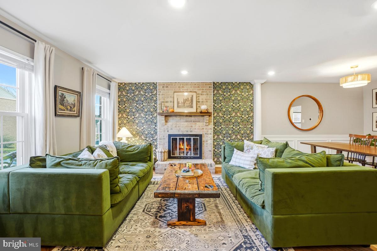 RICHARDSON MEWS - Residential