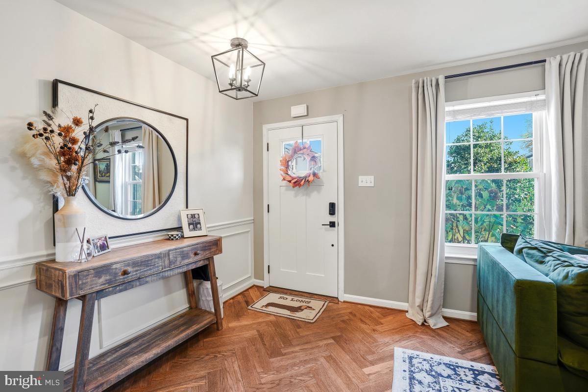 RICHARDSON MEWS - Residential