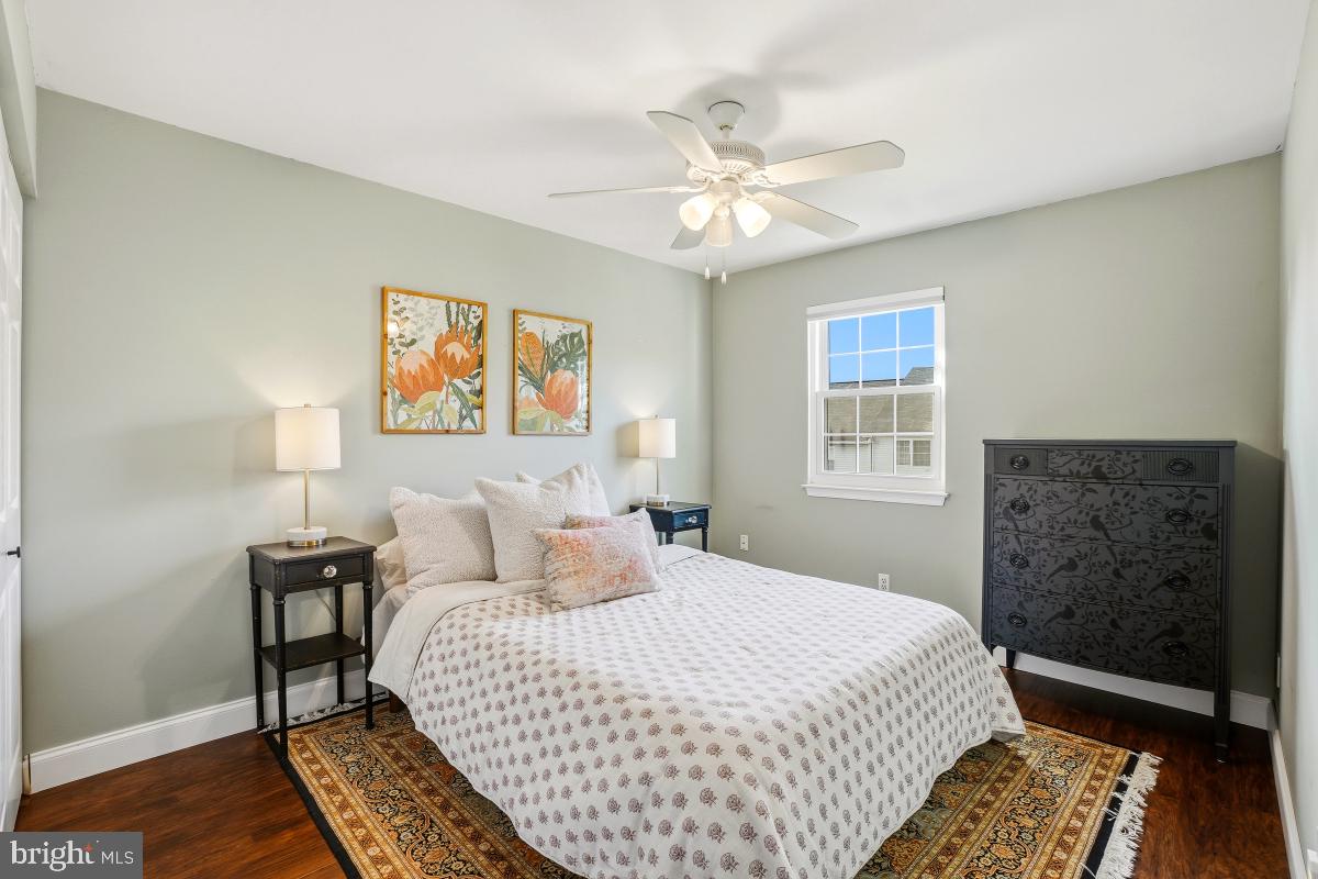 RICHARDSON MEWS - Residential