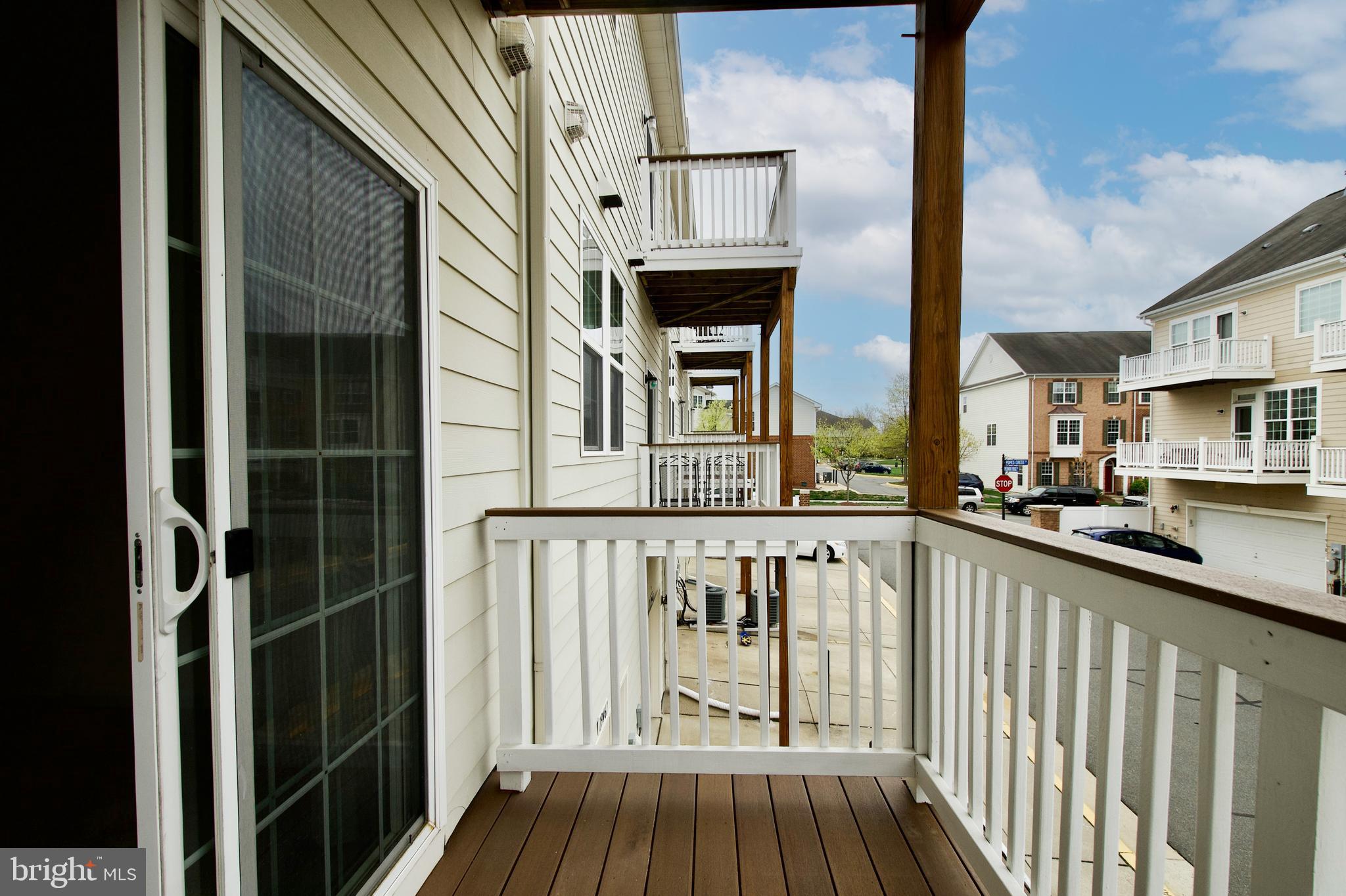 LINDEN ROW CONDOMINIUM - Residential Lease