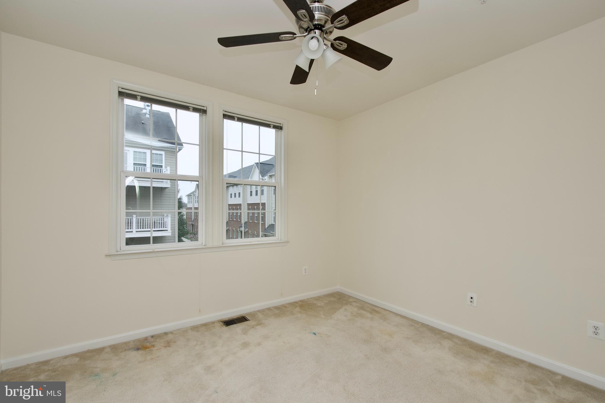 LINDEN ROW CONDOMINIUM - Residential Lease