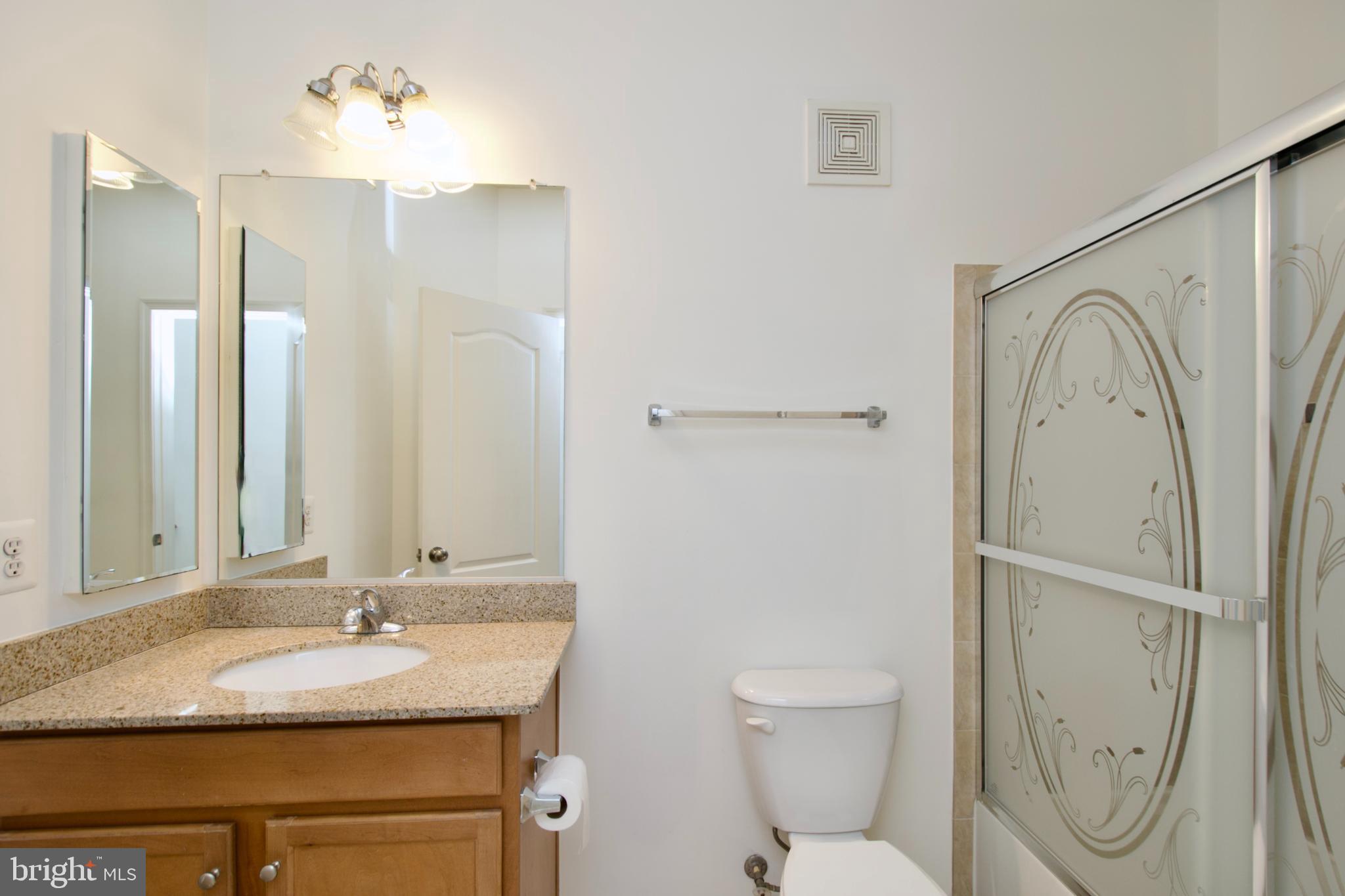 LINDEN ROW CONDOMINIUM - Residential Lease