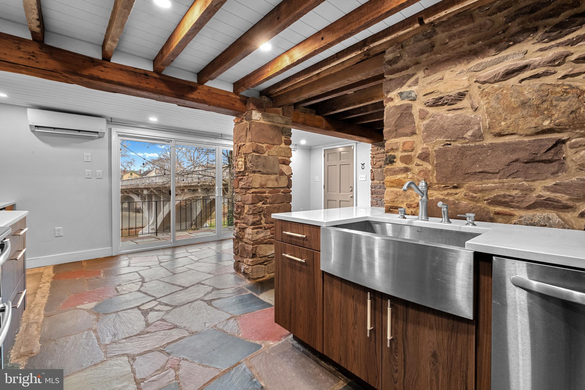 NEW HOPE - Residential