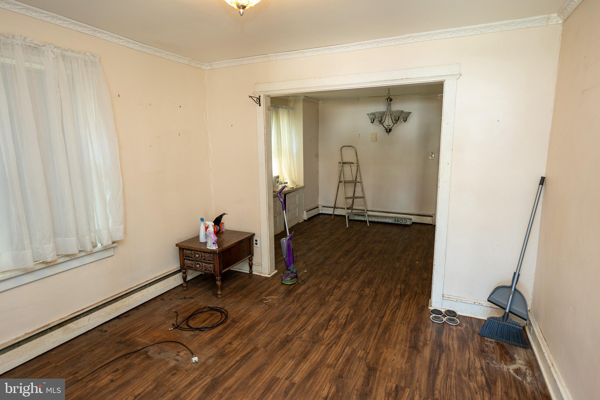 325 LINDEN AVENUE