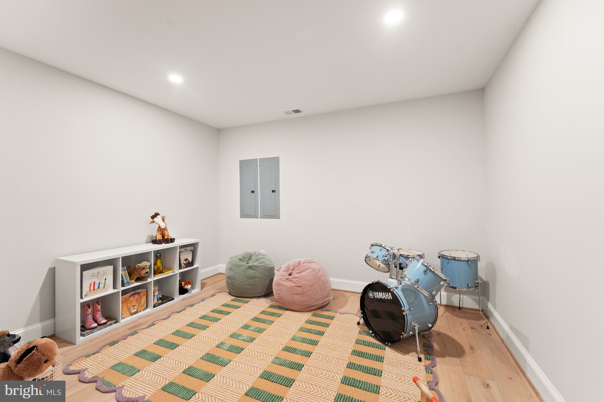 DOGWOODS - Residential