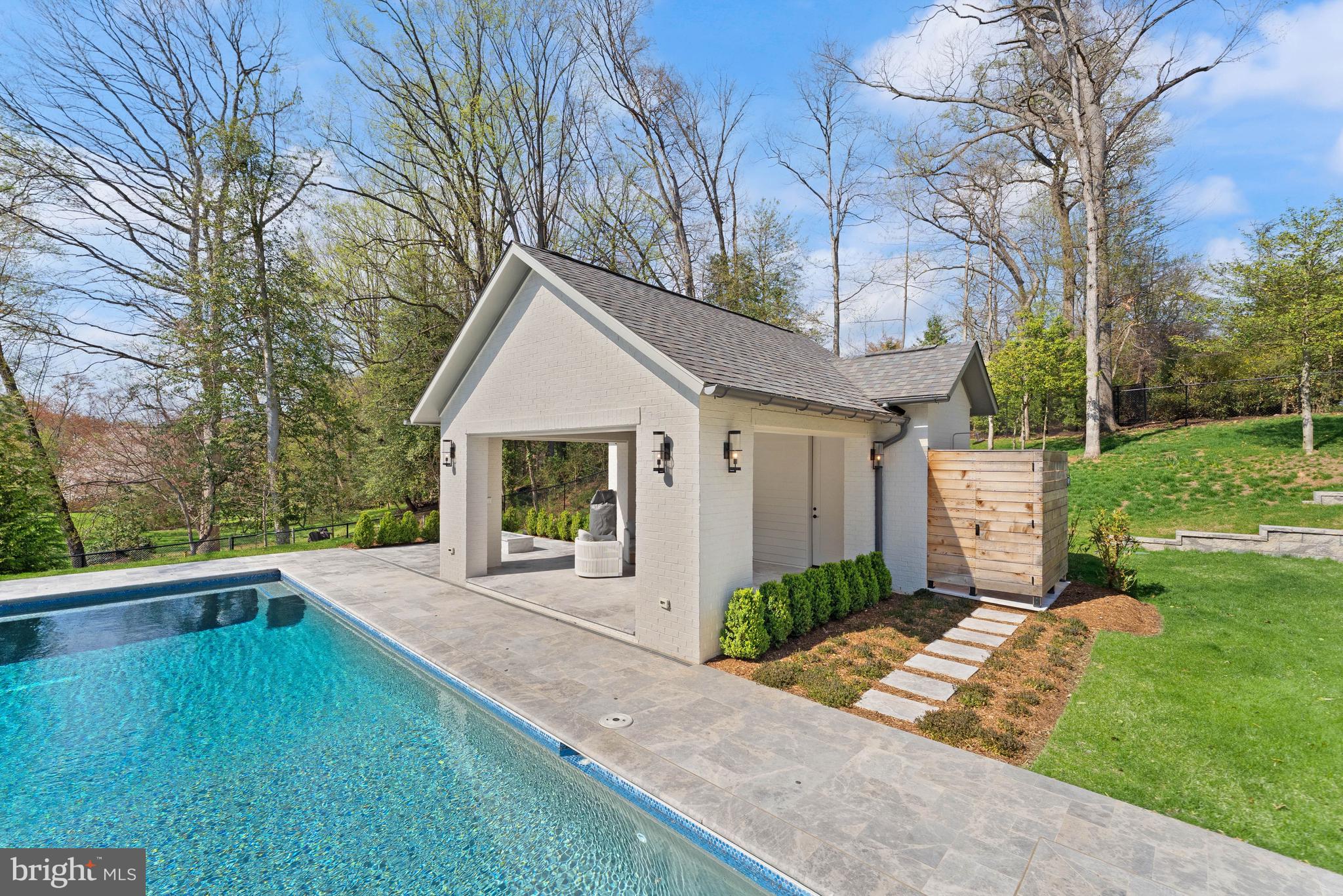 DOGWOODS - Residential