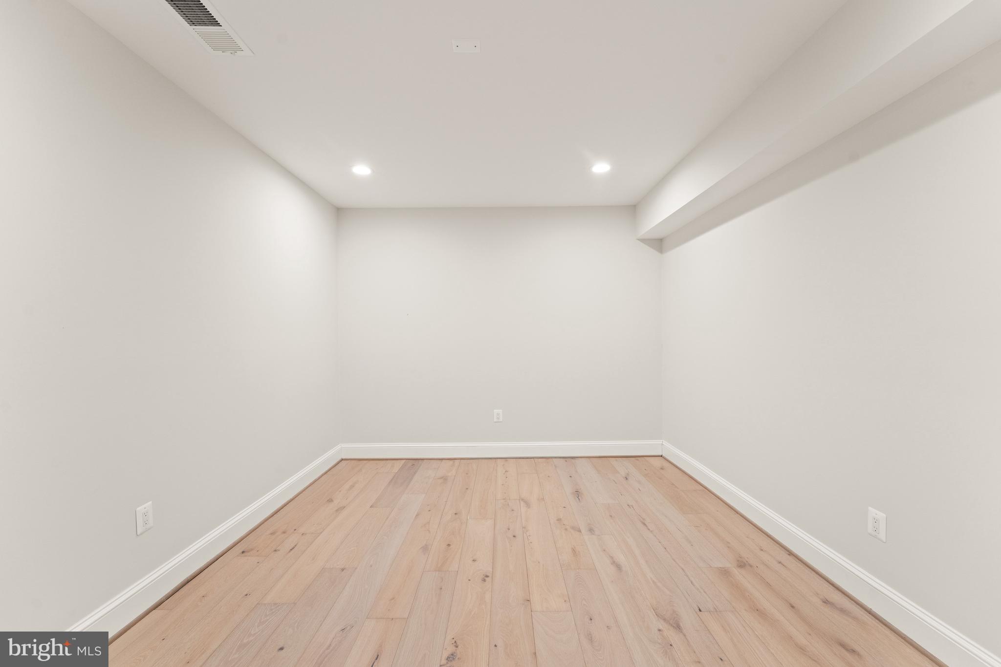 DOGWOODS - Residential