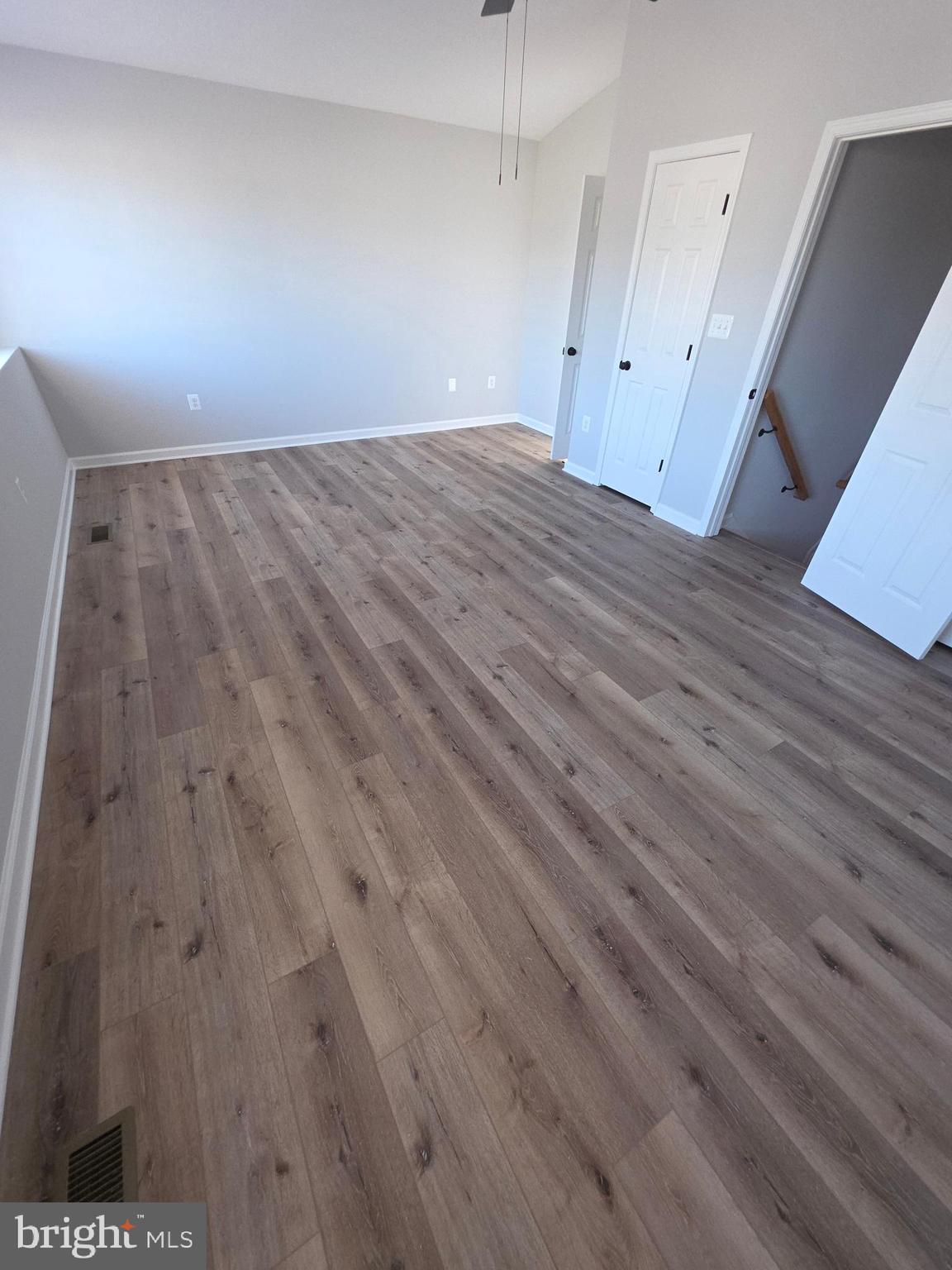 HICKORY FARMS - Residential