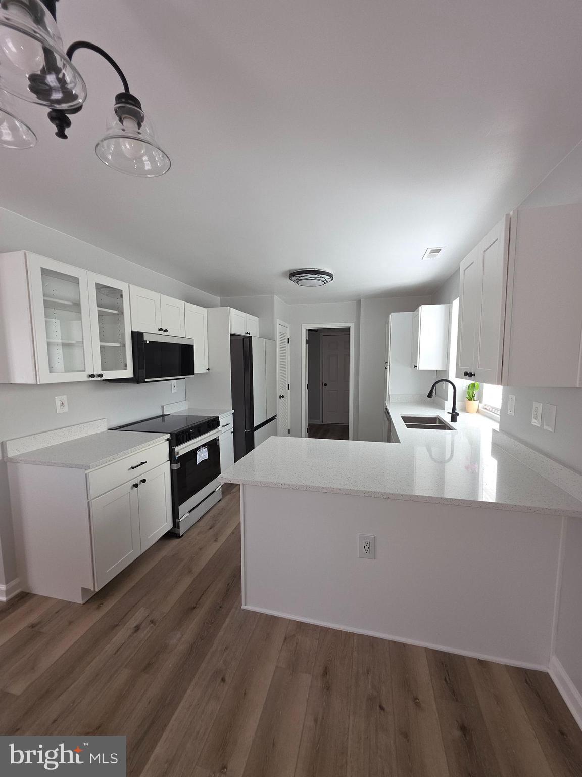 HICKORY FARMS - Residential