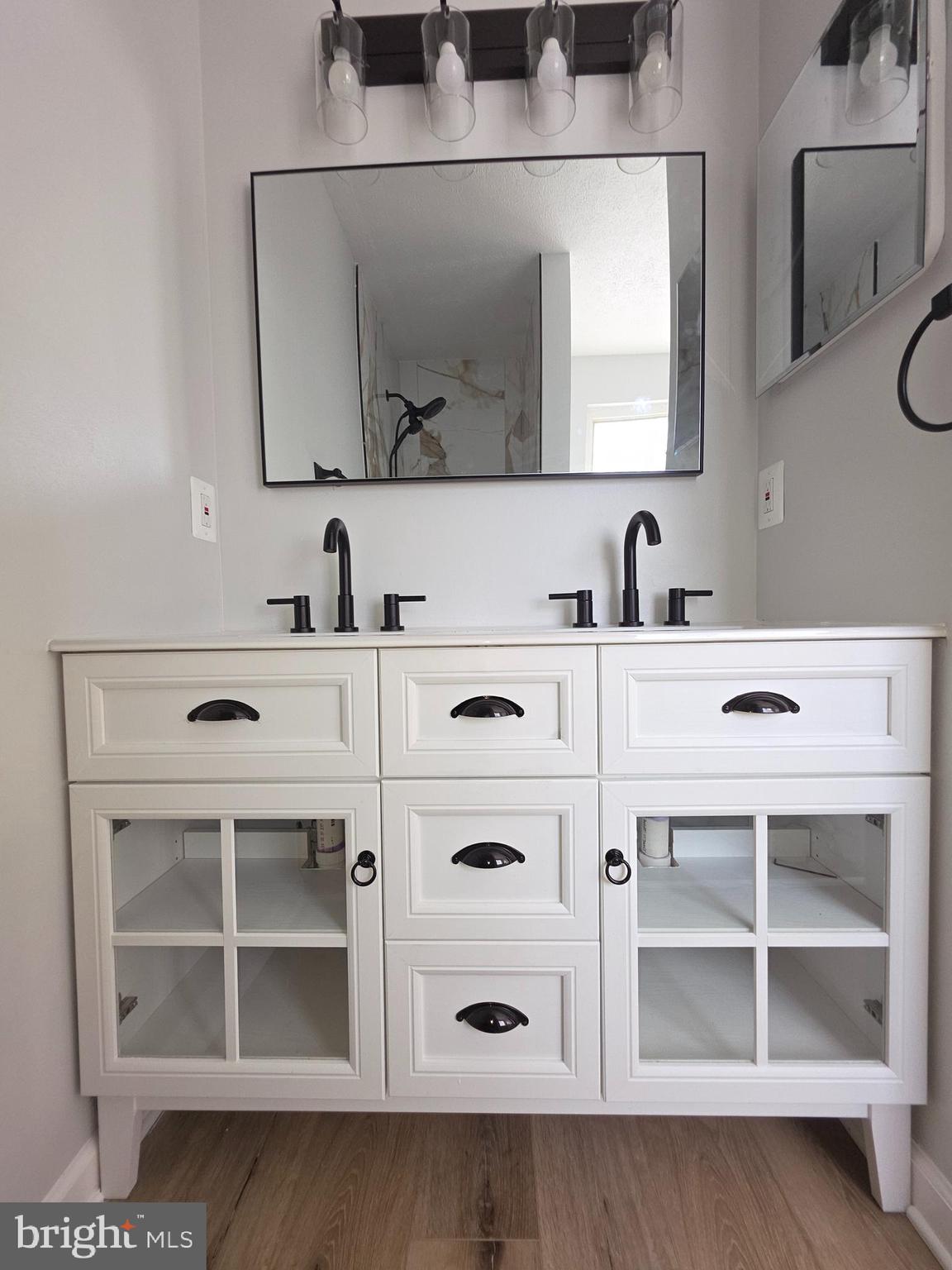 HICKORY FARMS - Residential