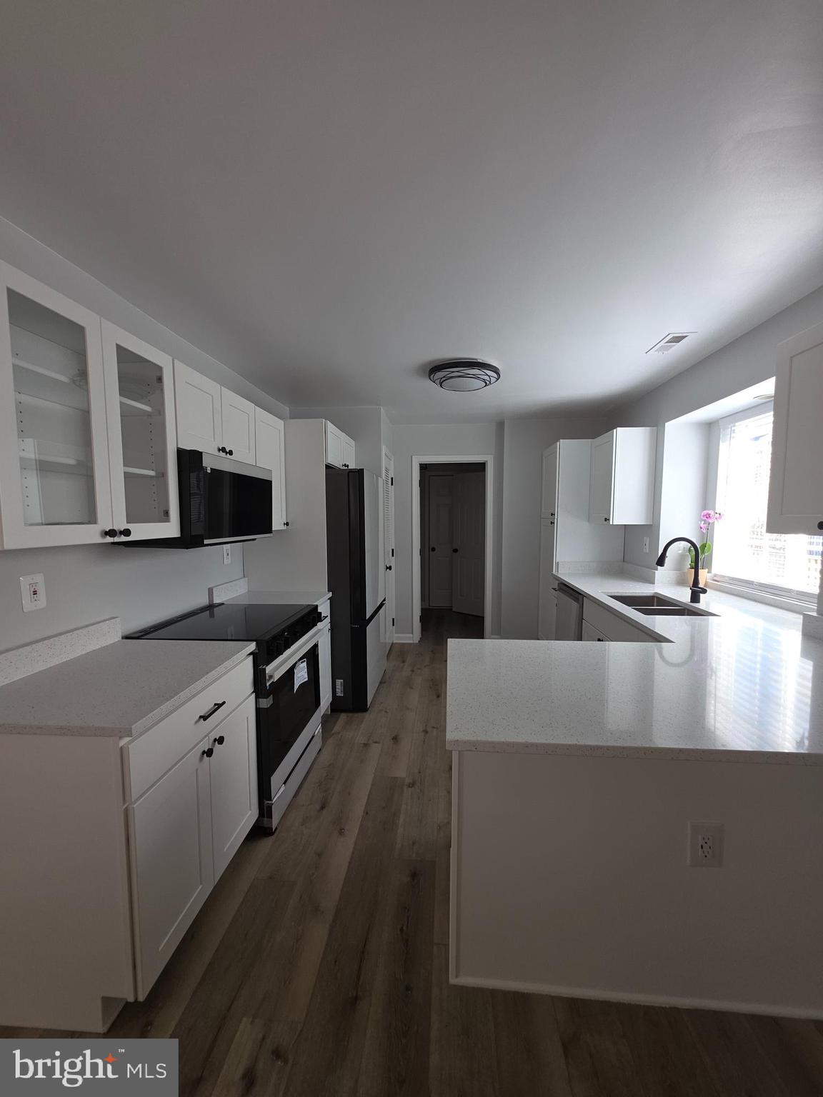 HICKORY FARMS - Residential