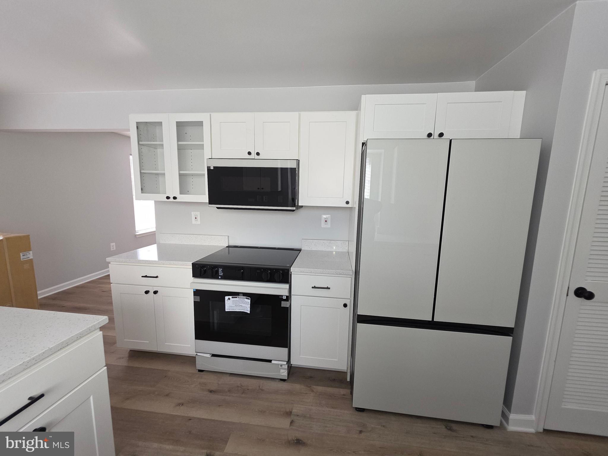 HICKORY FARMS - Residential