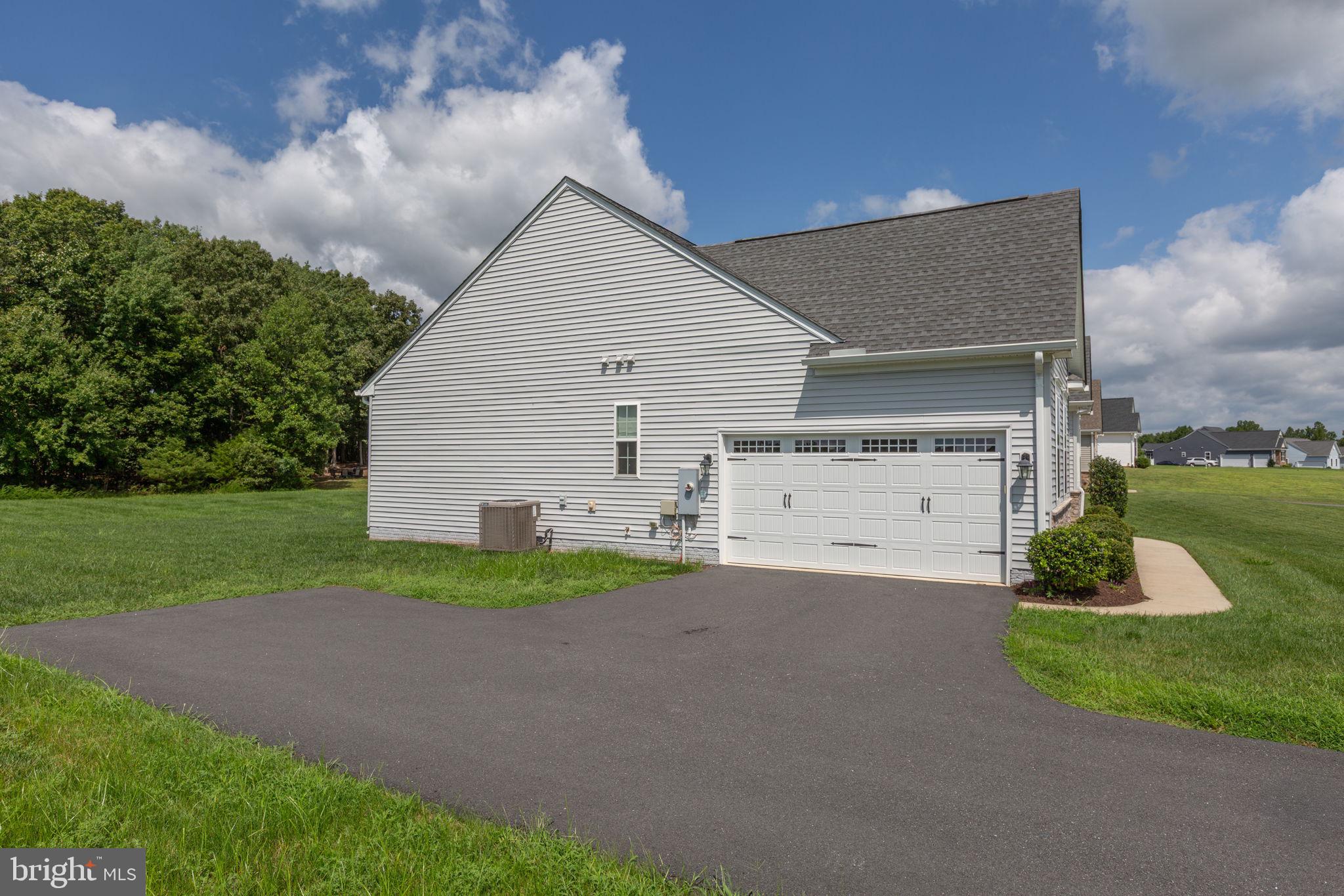 207 LIBERTY HALL DRIVE